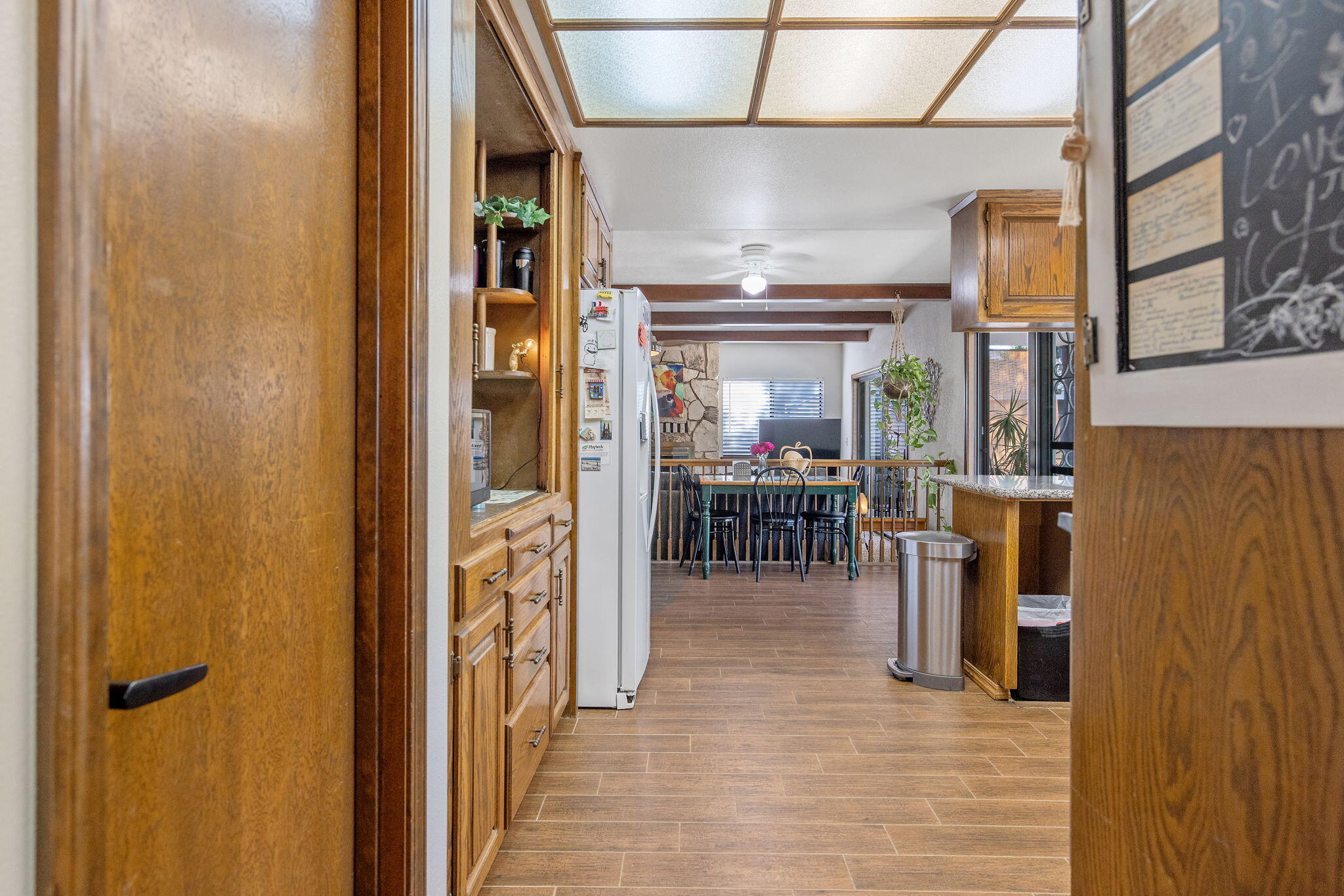 723 W Pine St, Exeter, CA 93221