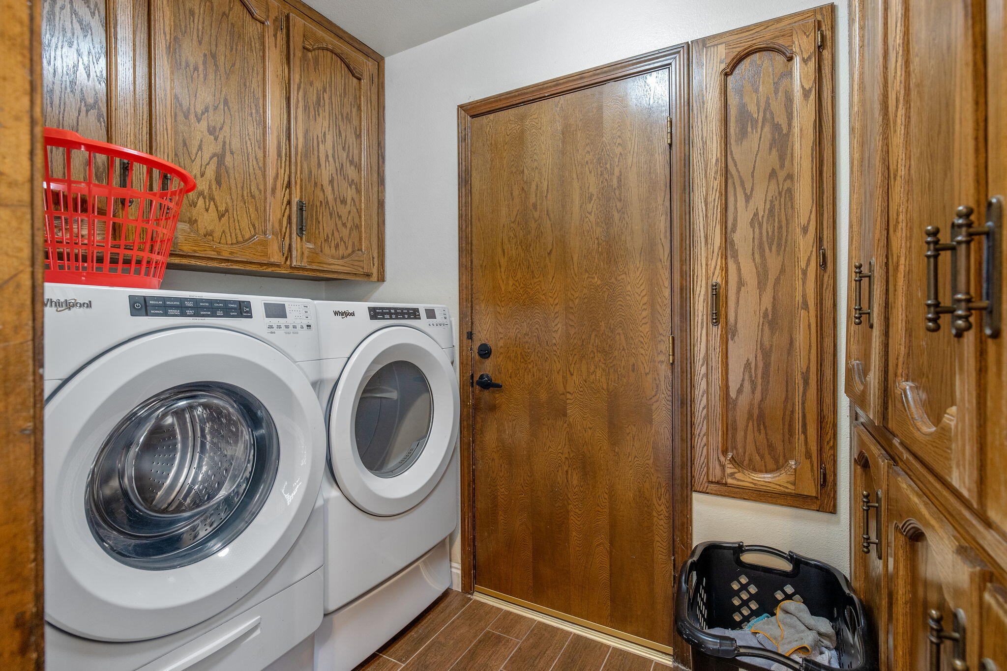 723 W Pine St, Exeter, CA 93221