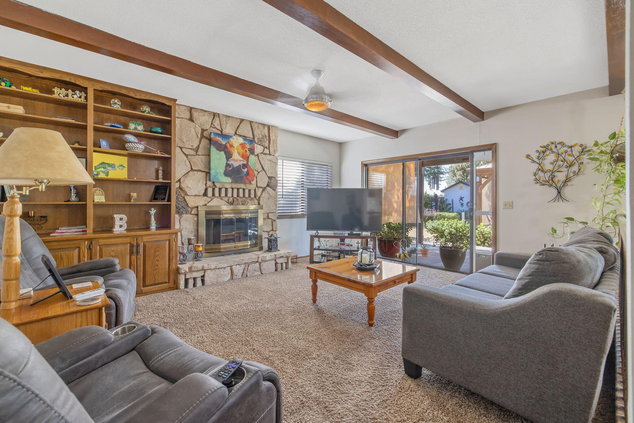 723 W Pine St, Exeter, CA 93221