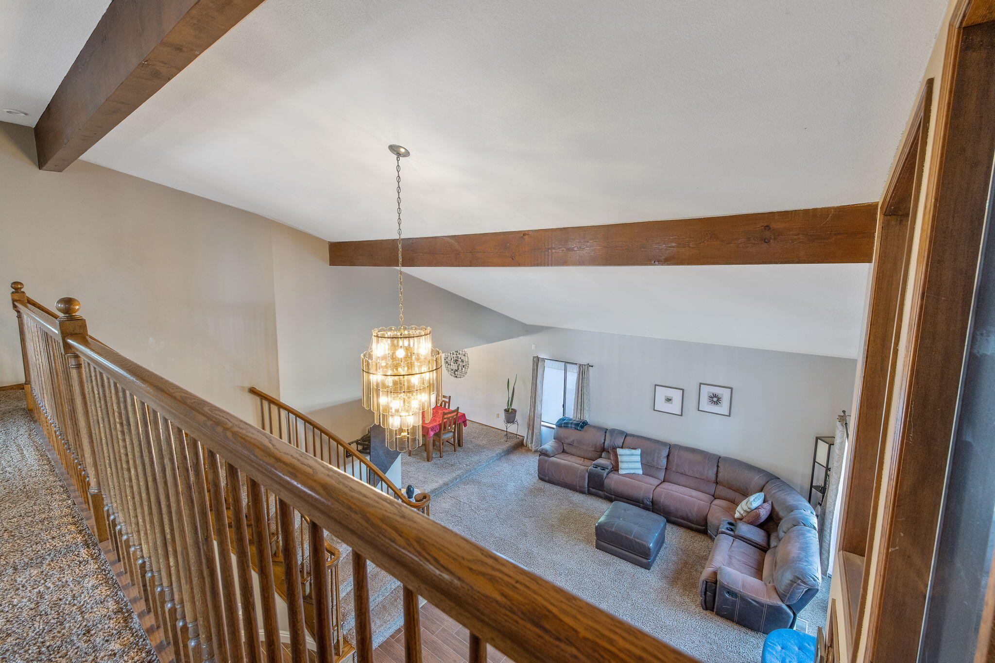 723 W Pine St, Exeter, CA 93221