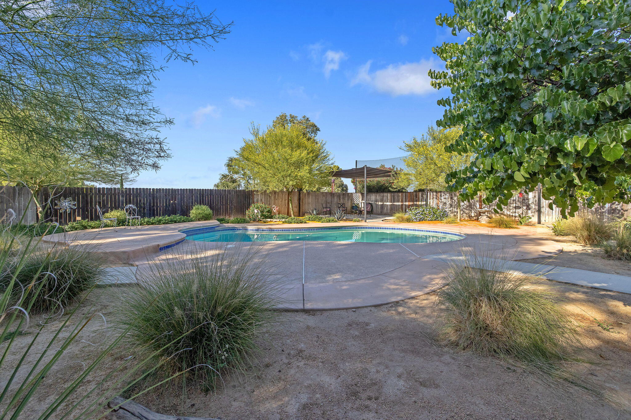 723 W Pine St, Exeter, CA 93221