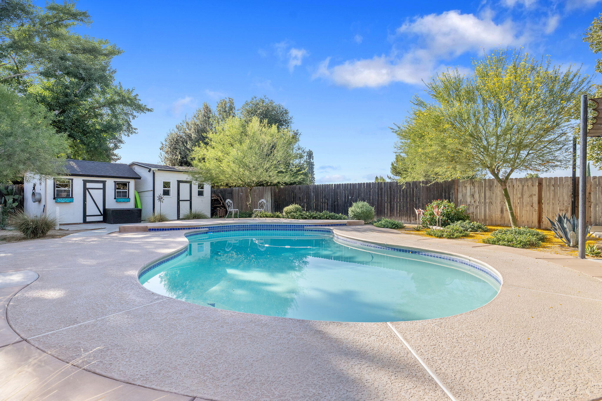 723 W Pine St, Exeter, CA 93221