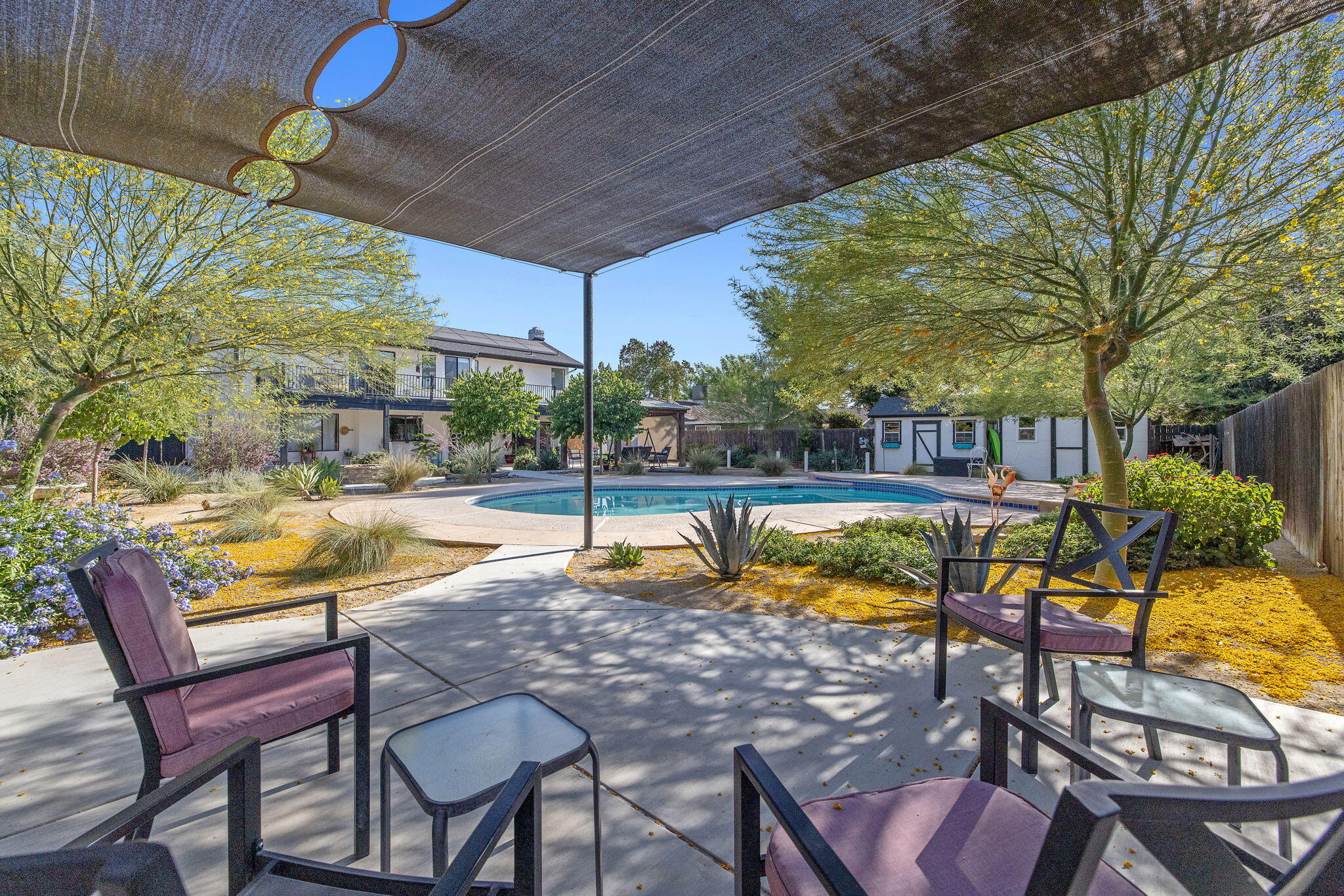 723 W Pine St, Exeter, CA 93221