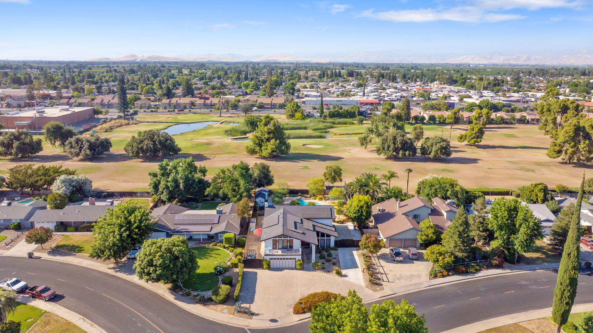 723 W Pine St, Exeter, CA 93221