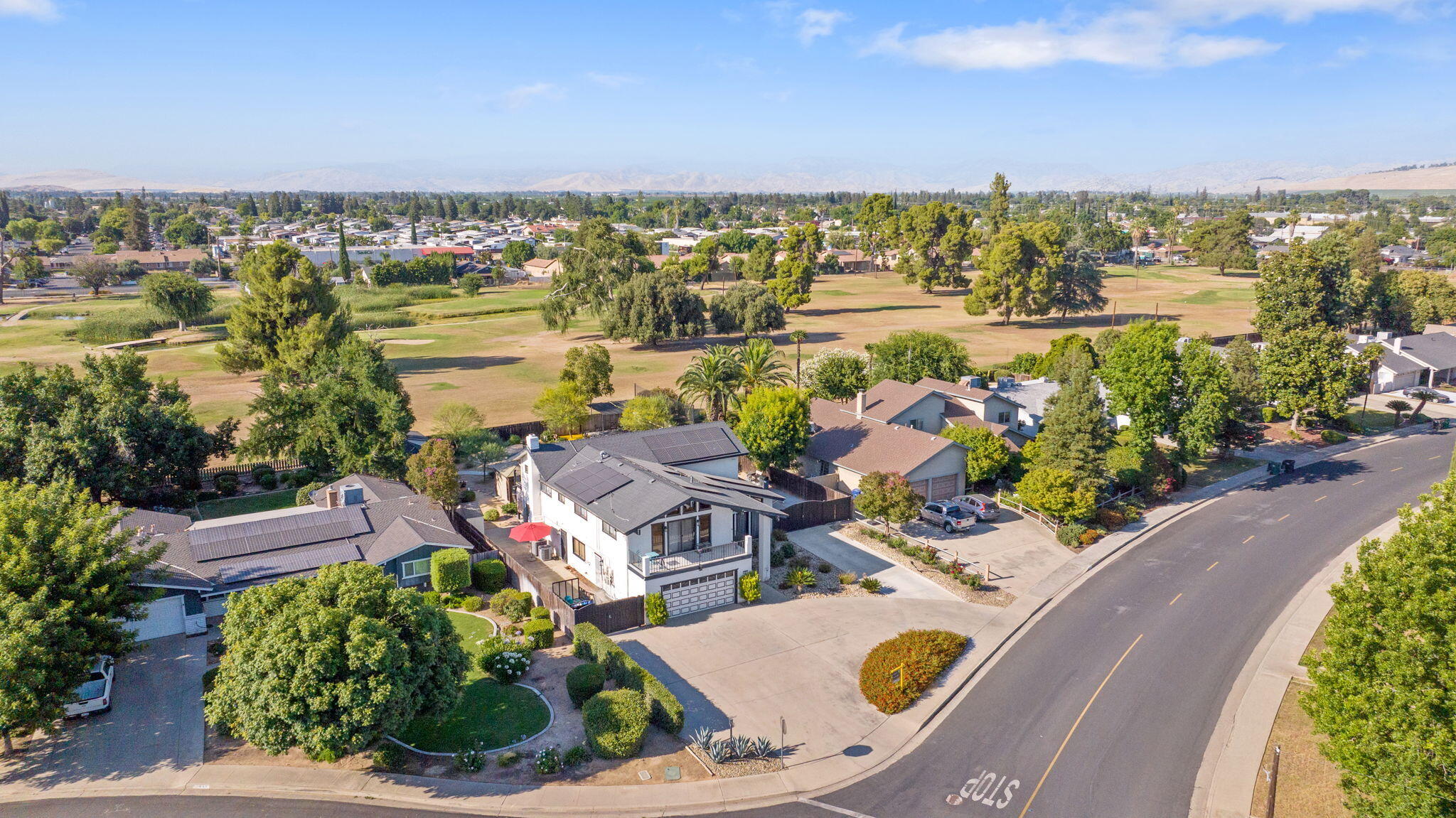 723 W Pine St, Exeter, CA 93221