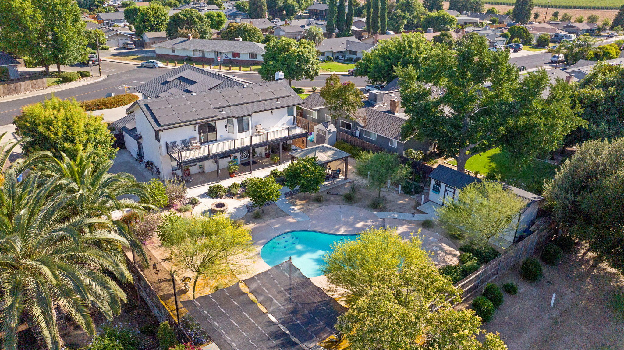 723 W Pine St, Exeter, CA 93221