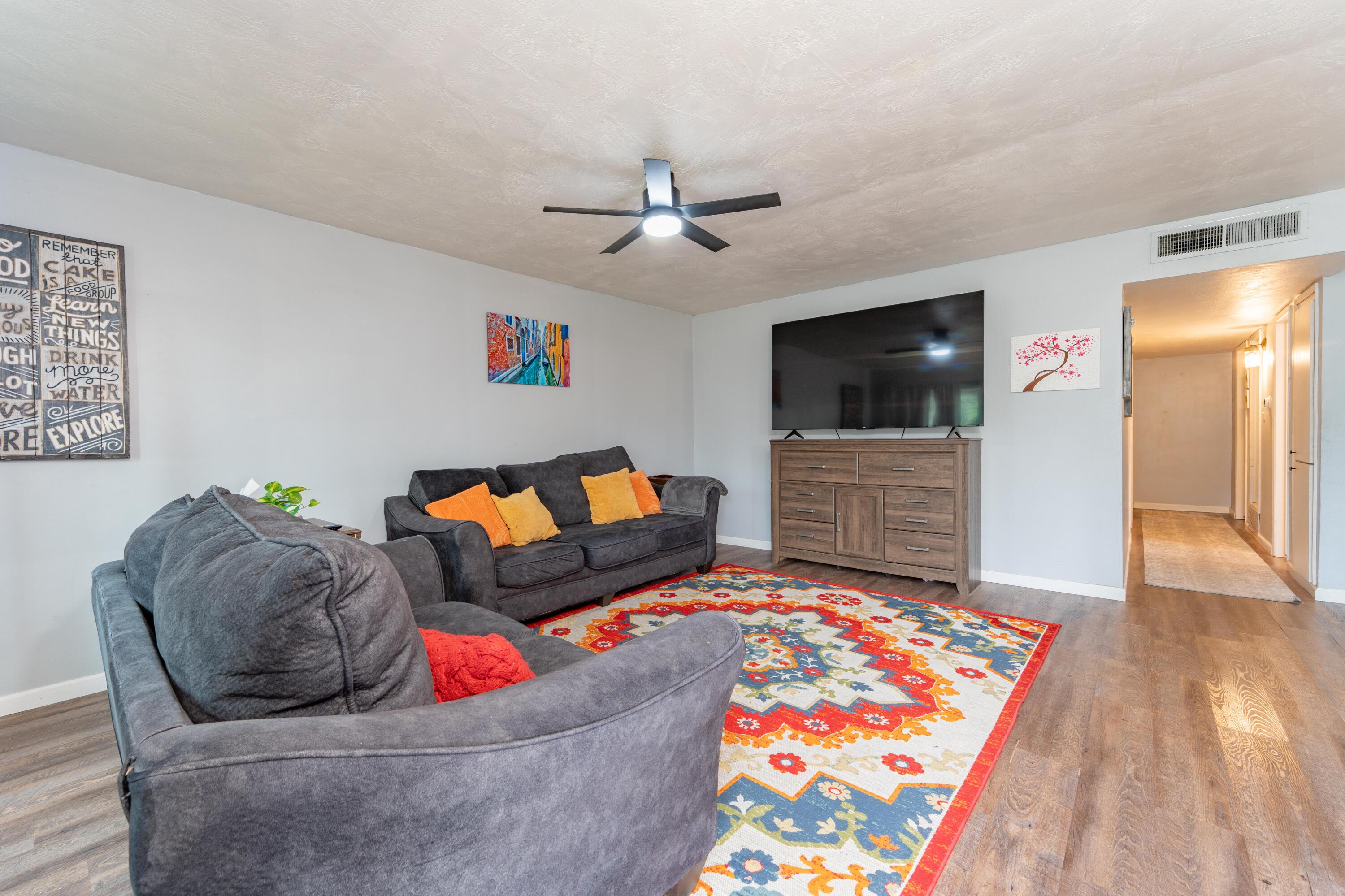 1644 W Victor Ave, Visalia, CA 93277