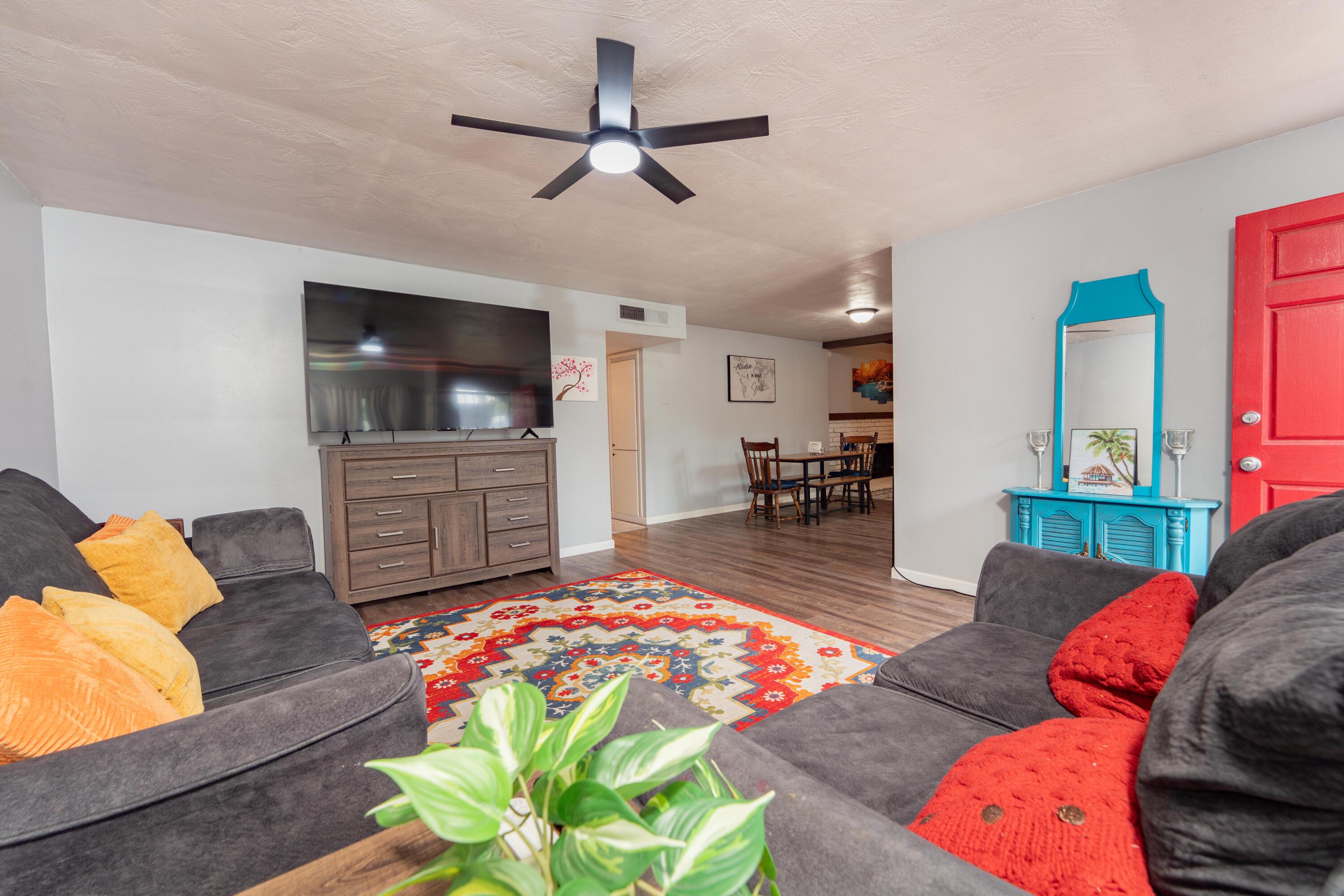 1644 W Victor Ave, Visalia, CA 93277