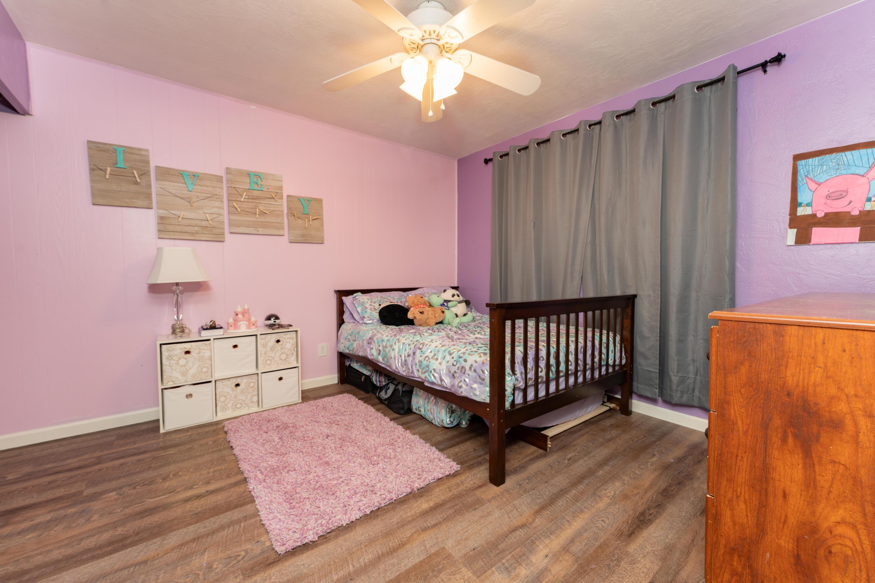 1644 W Victor Ave, Visalia, CA 93277