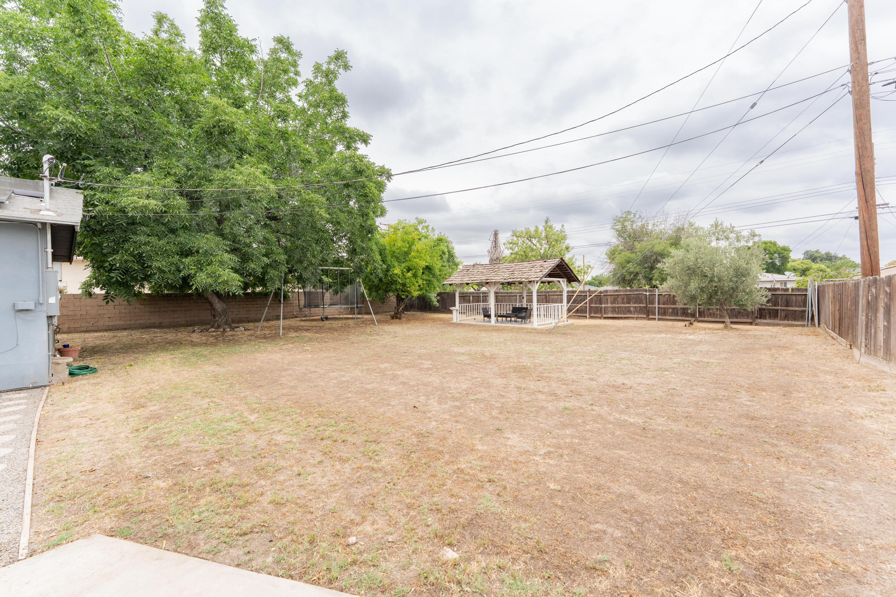 1644 W Victor Ave, Visalia, CA 93277