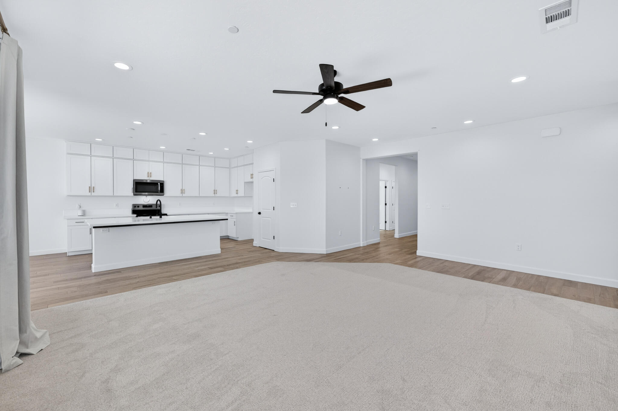 5105 W Delaware Ave, Visalia, CA 93291