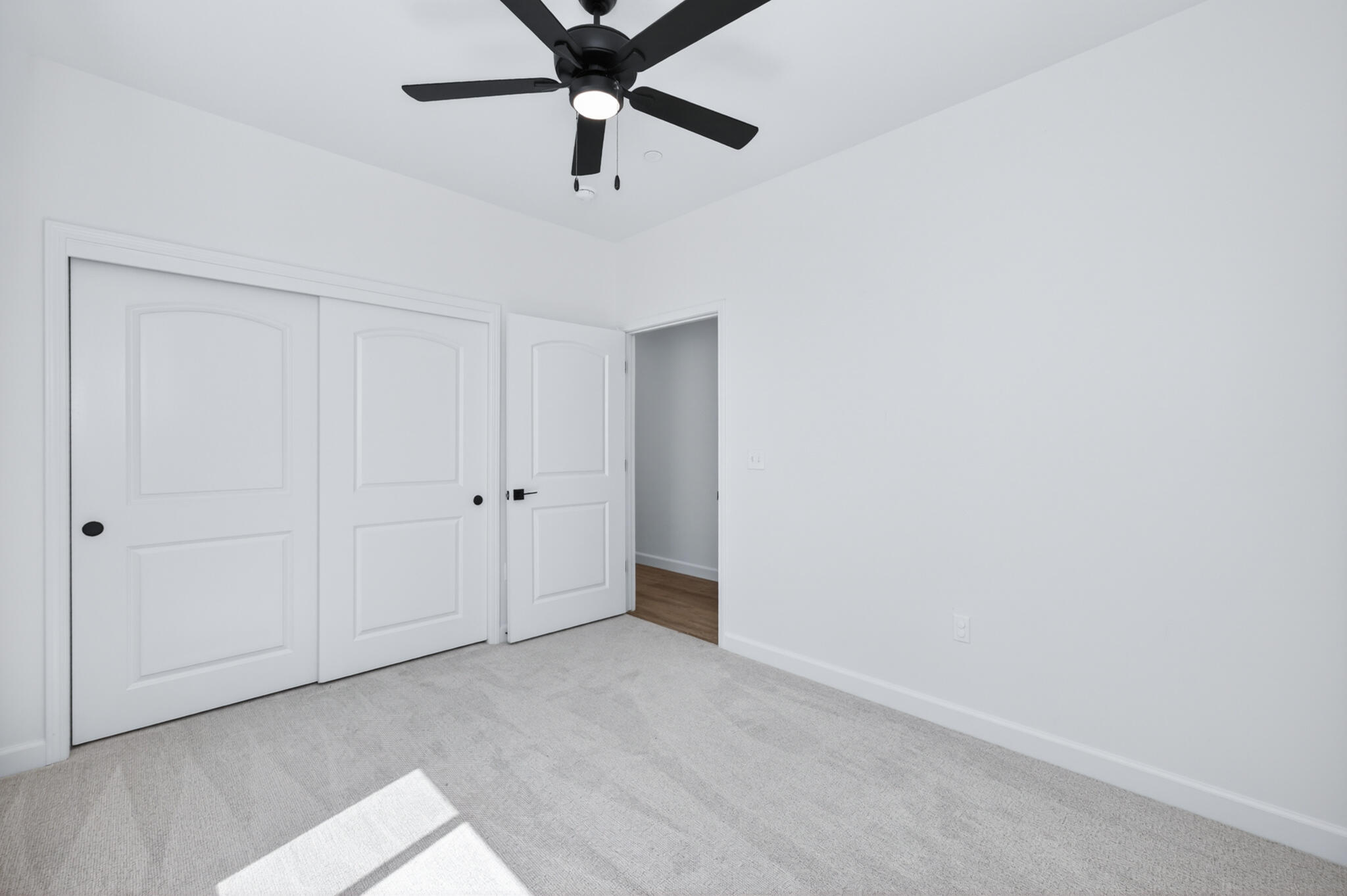 5105 W Delaware Ave, Visalia, CA 93291