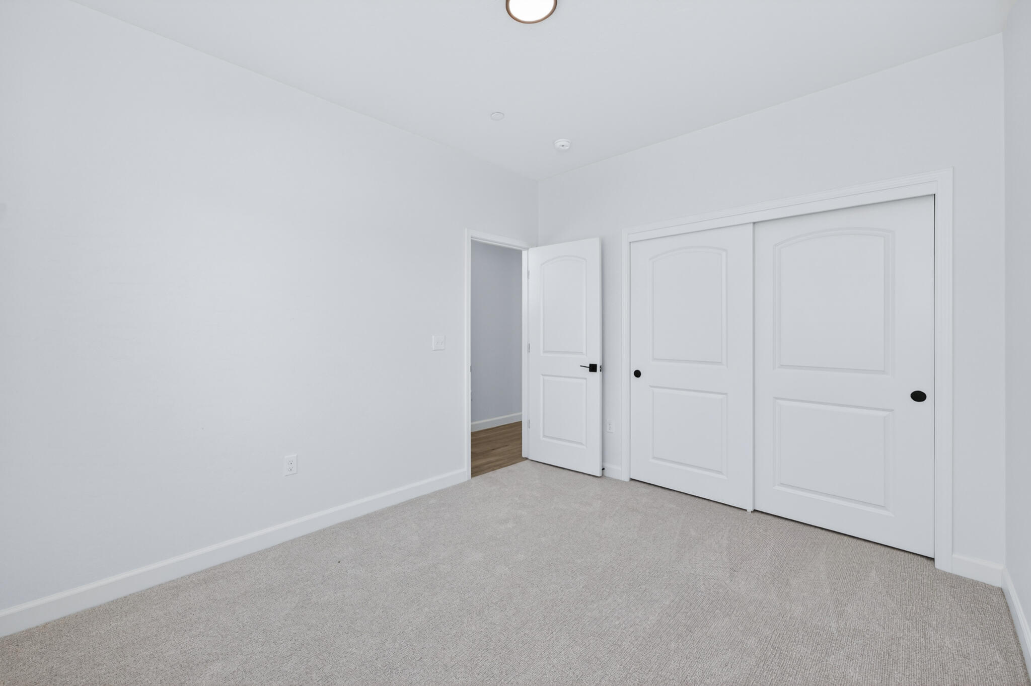 5105 W Delaware Ave, Visalia, CA 93291