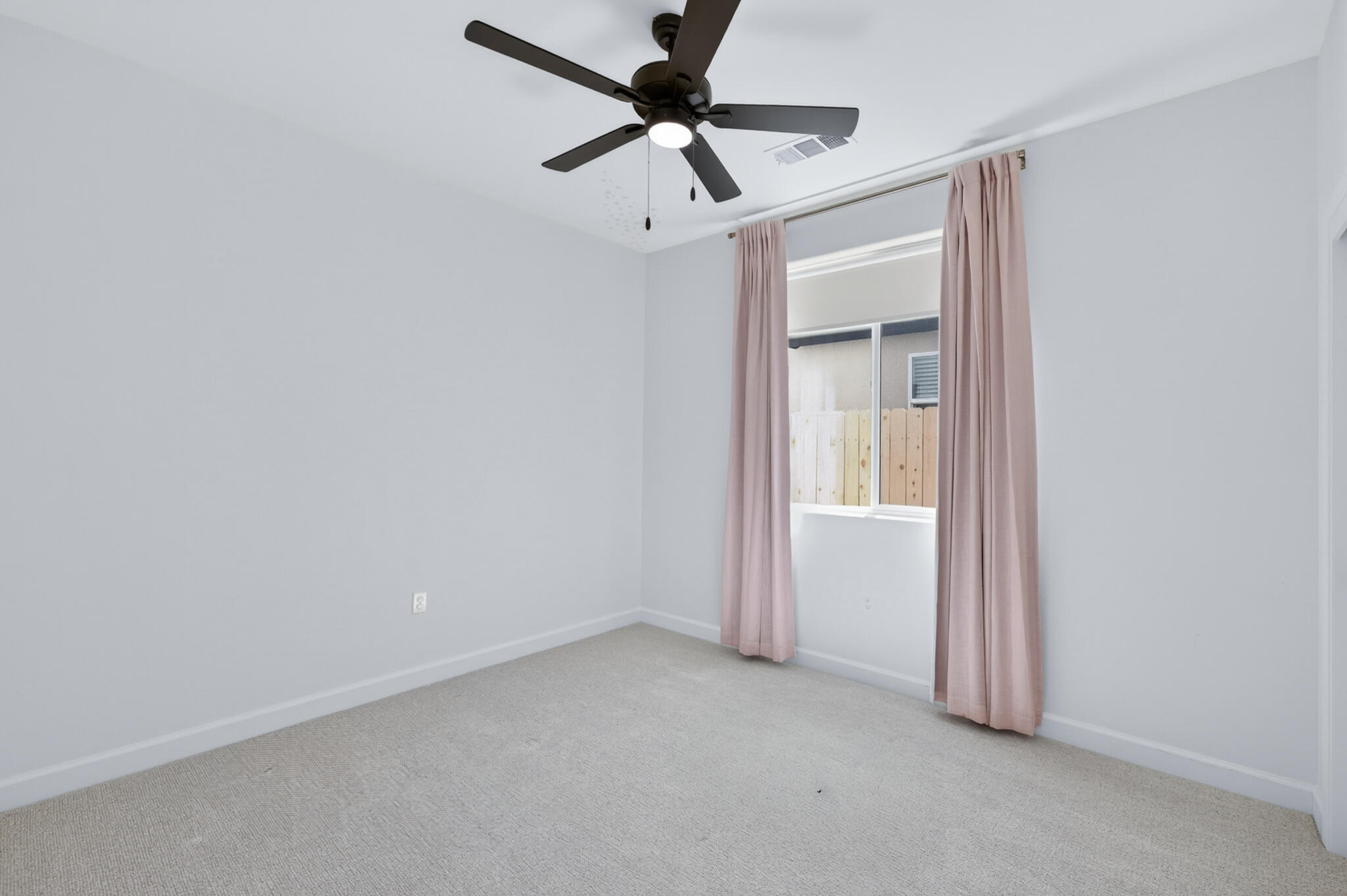 5105 W Delaware Ave, Visalia, CA 93291