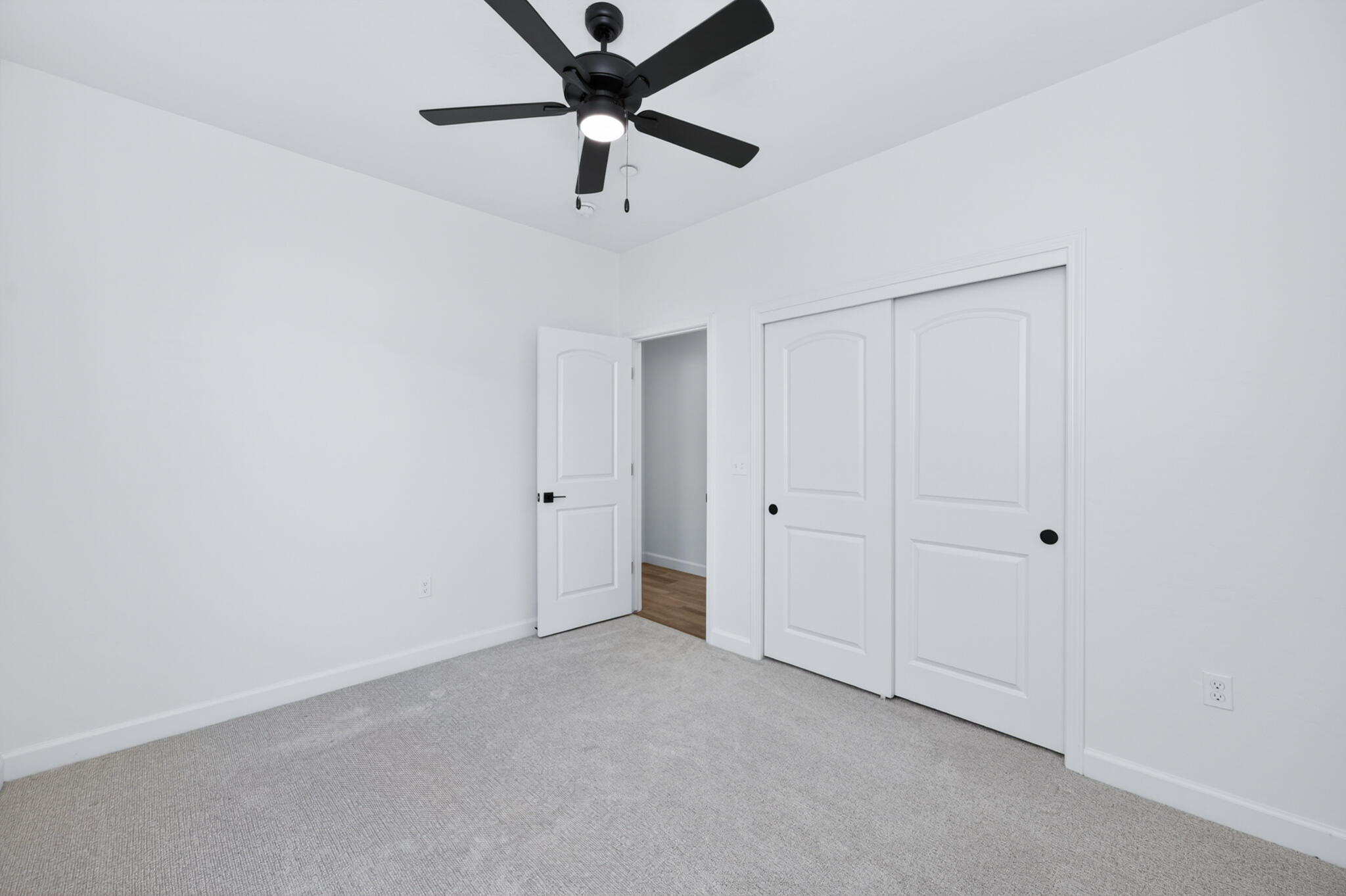 5105 W Delaware Ave, Visalia, CA 93291