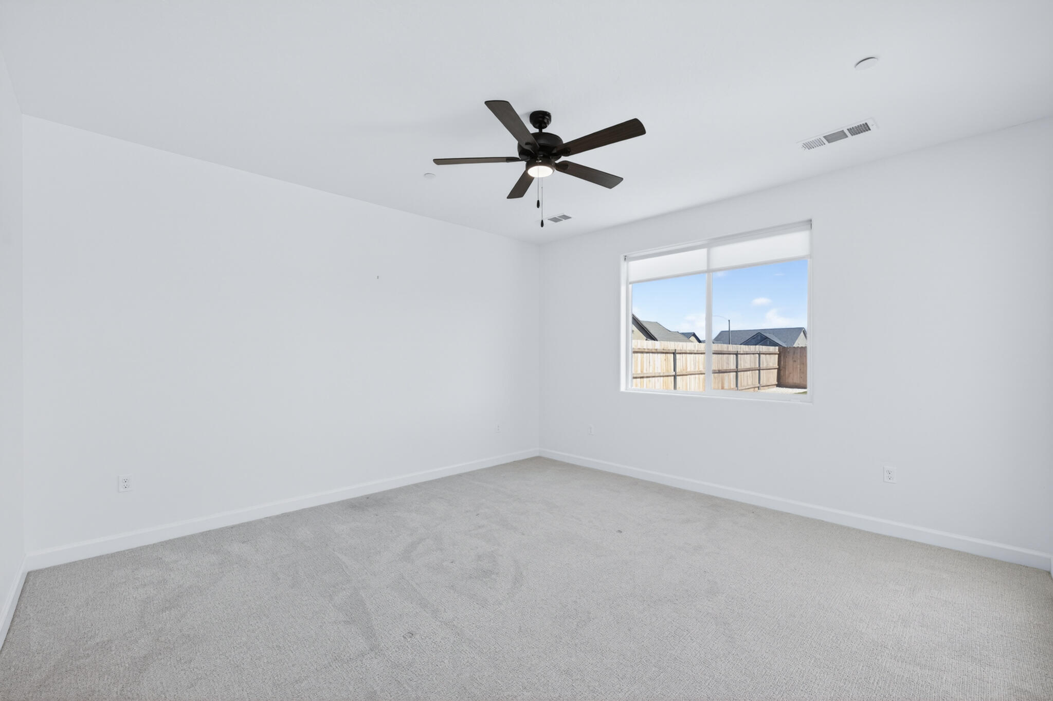 5105 W Delaware Ave, Visalia, CA 93291
