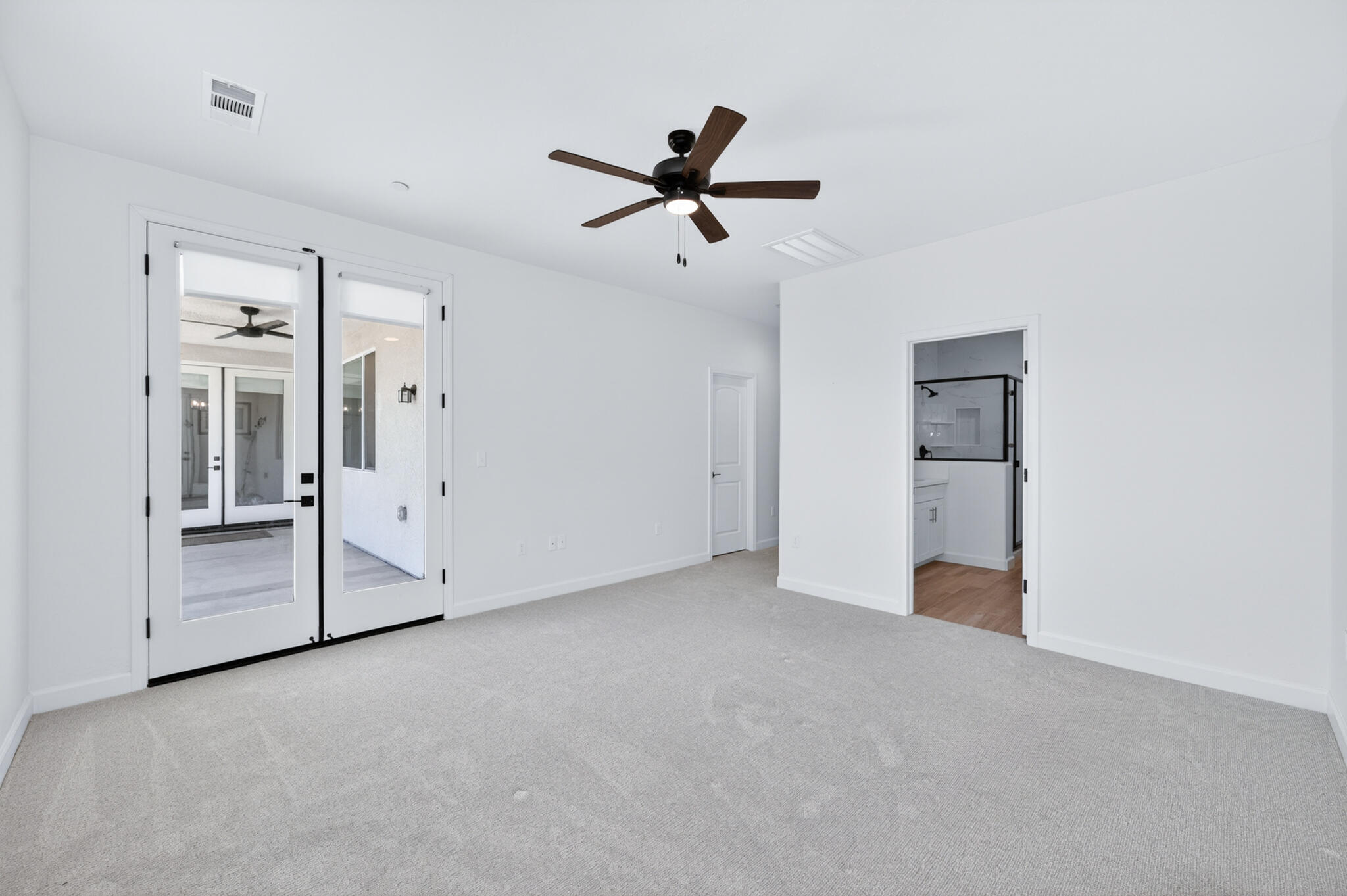 5105 W Delaware Ave, Visalia, CA 93291