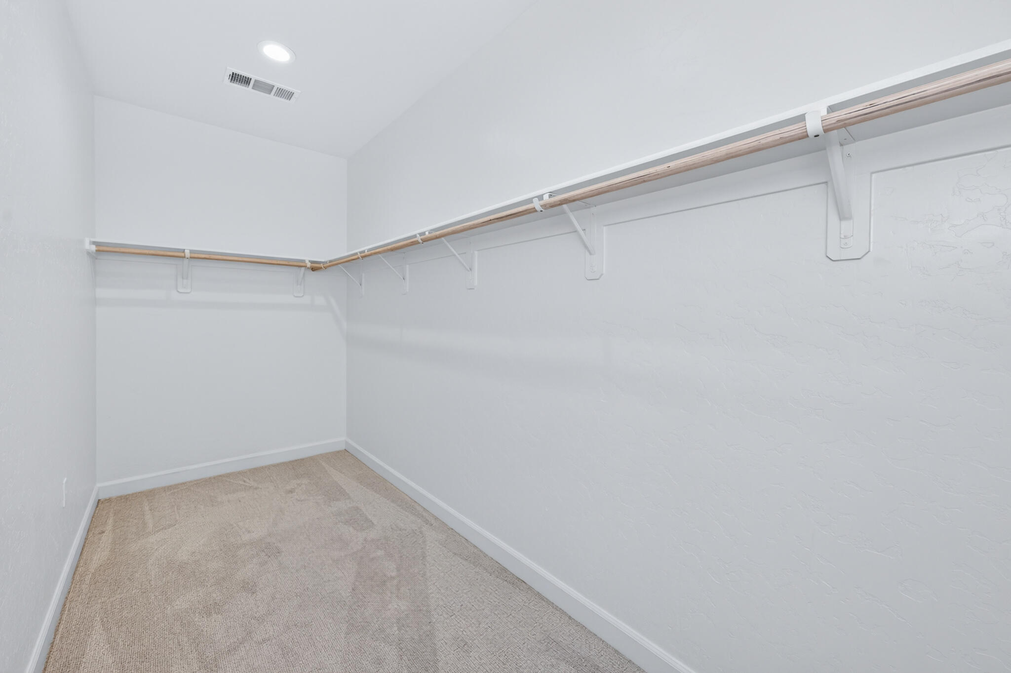 5105 W Delaware Ave, Visalia, CA 93291
