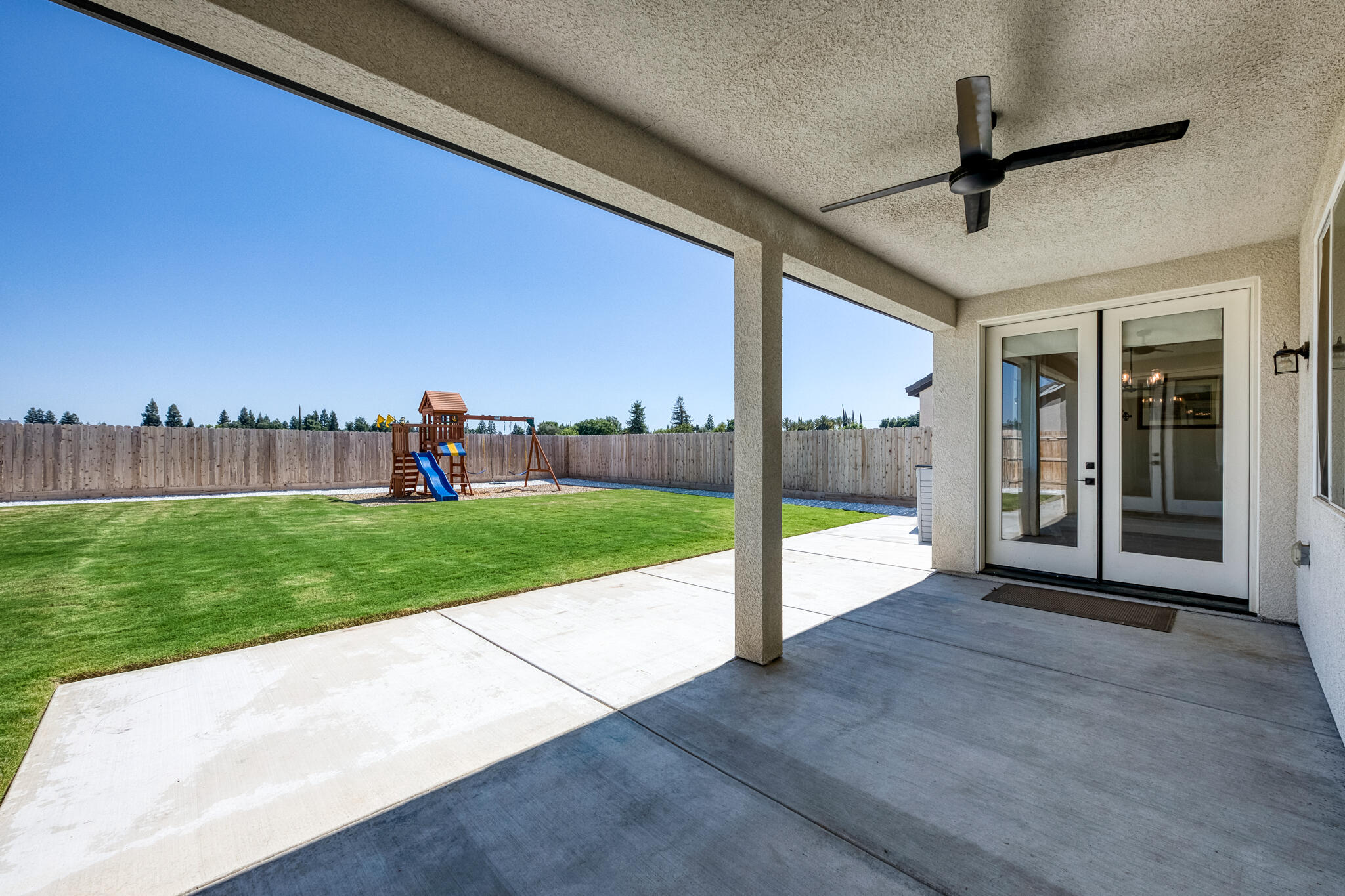 5105 W Delaware Ave, Visalia, CA 93291