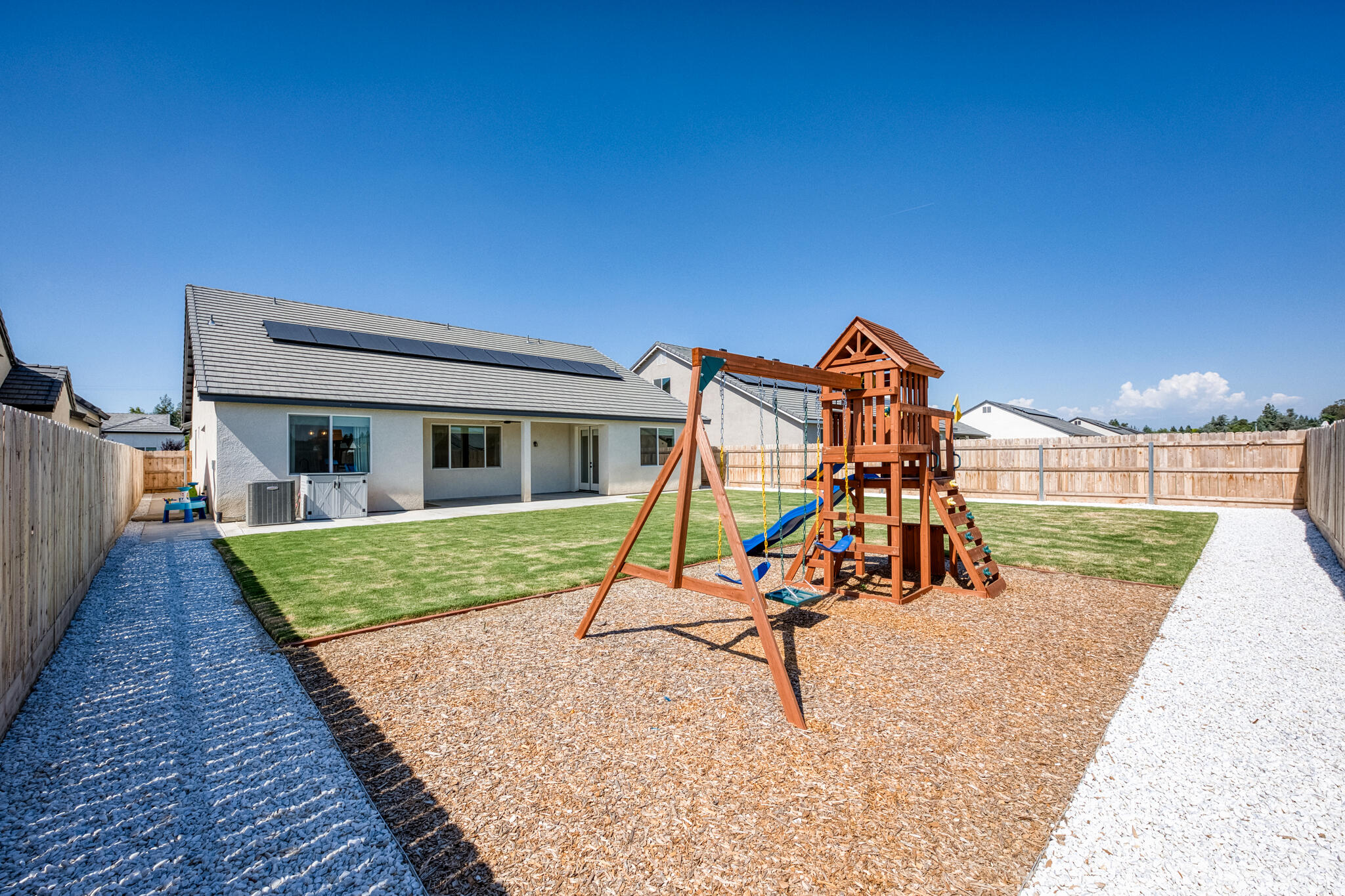 5105 W Delaware Ave, Visalia, CA 93291