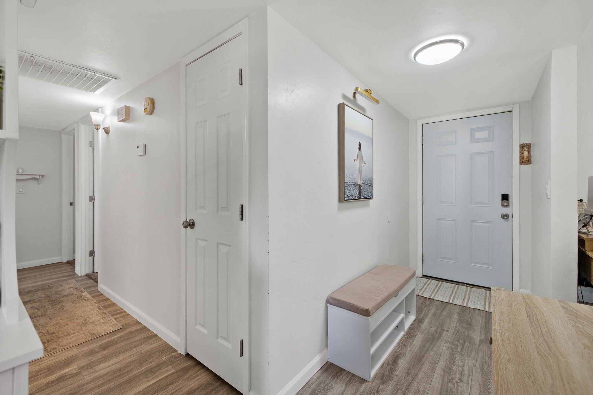 1704 S Santa Fe St, Visalia, CA 93292