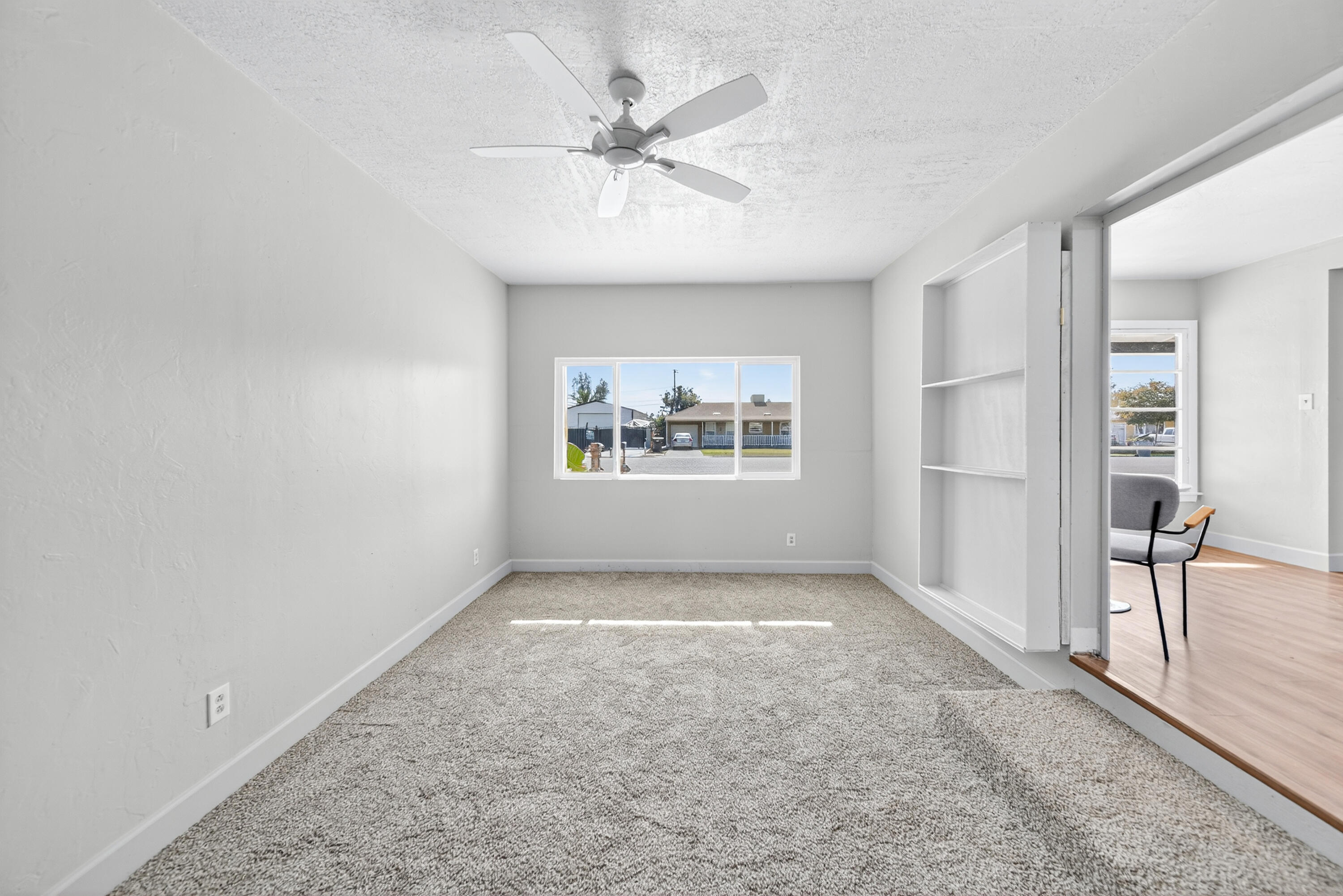 202 W Gail Ave, Tulare, CA 93274