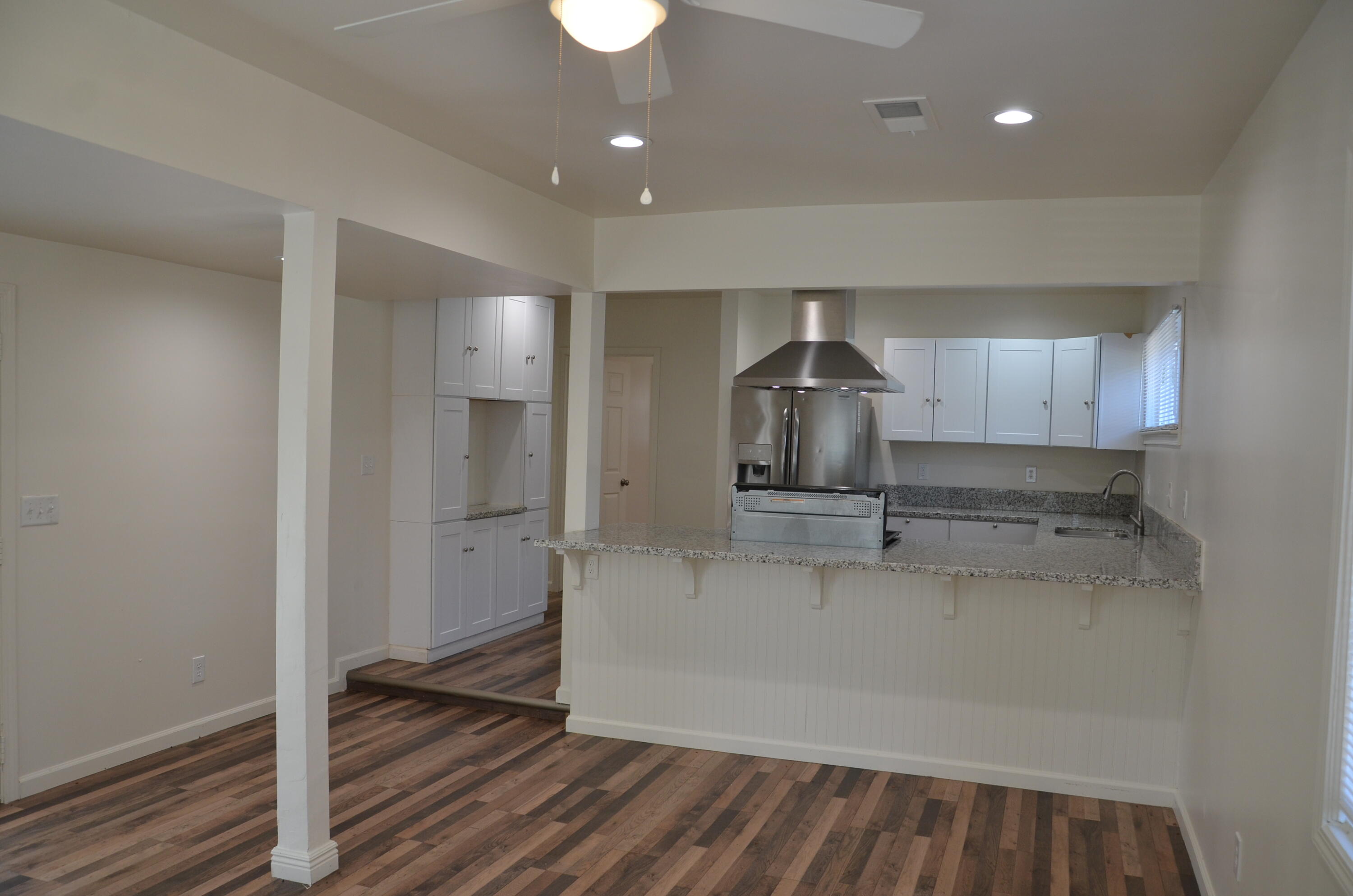 648 B St, Lemoore, CA 93245
