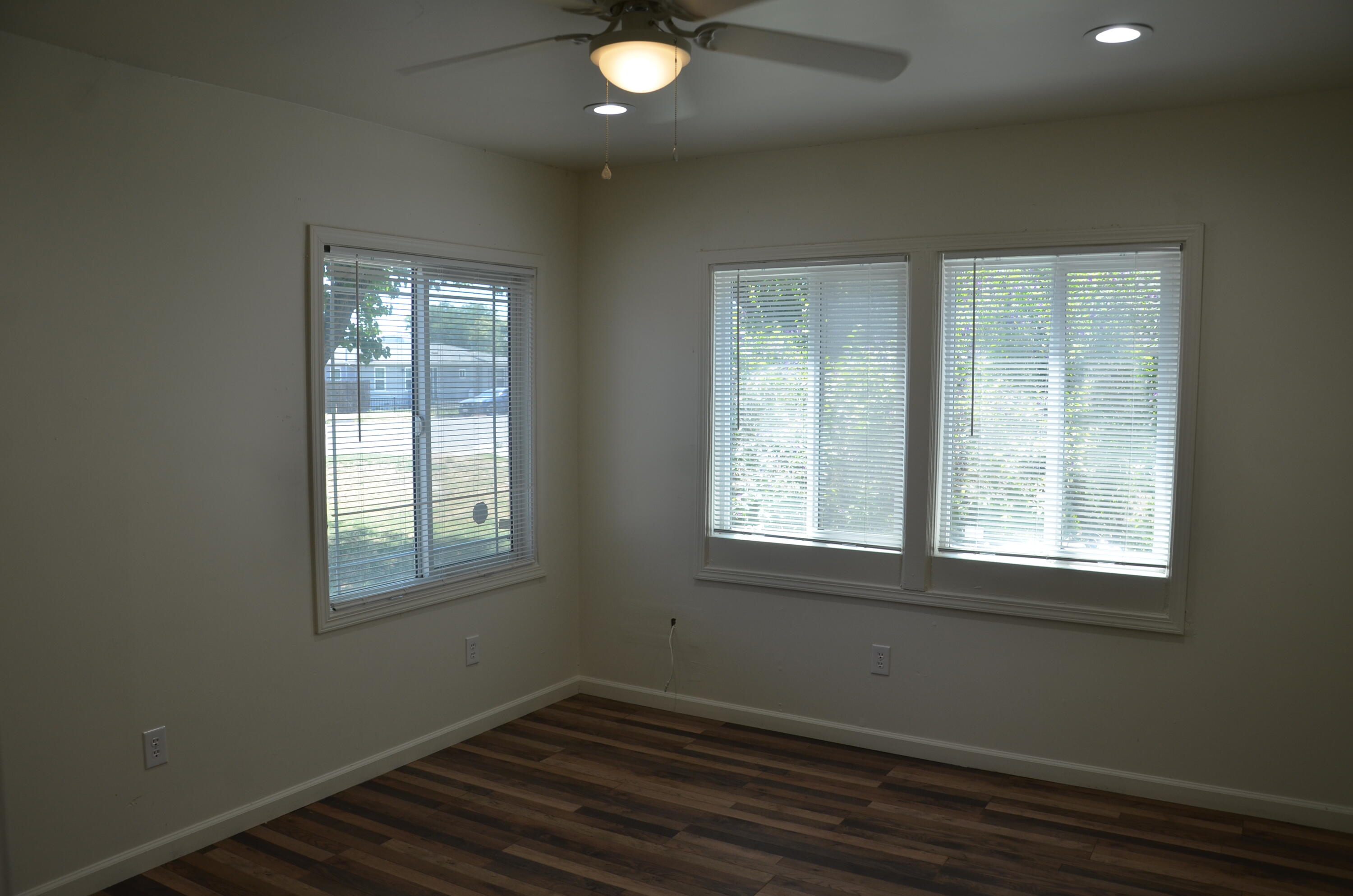648 B St, Lemoore, CA 93245