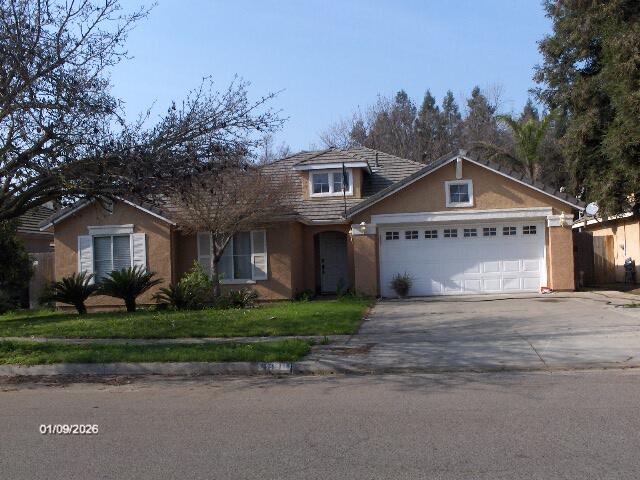 3811 S Bollinger St, Visalia, CA 93277
