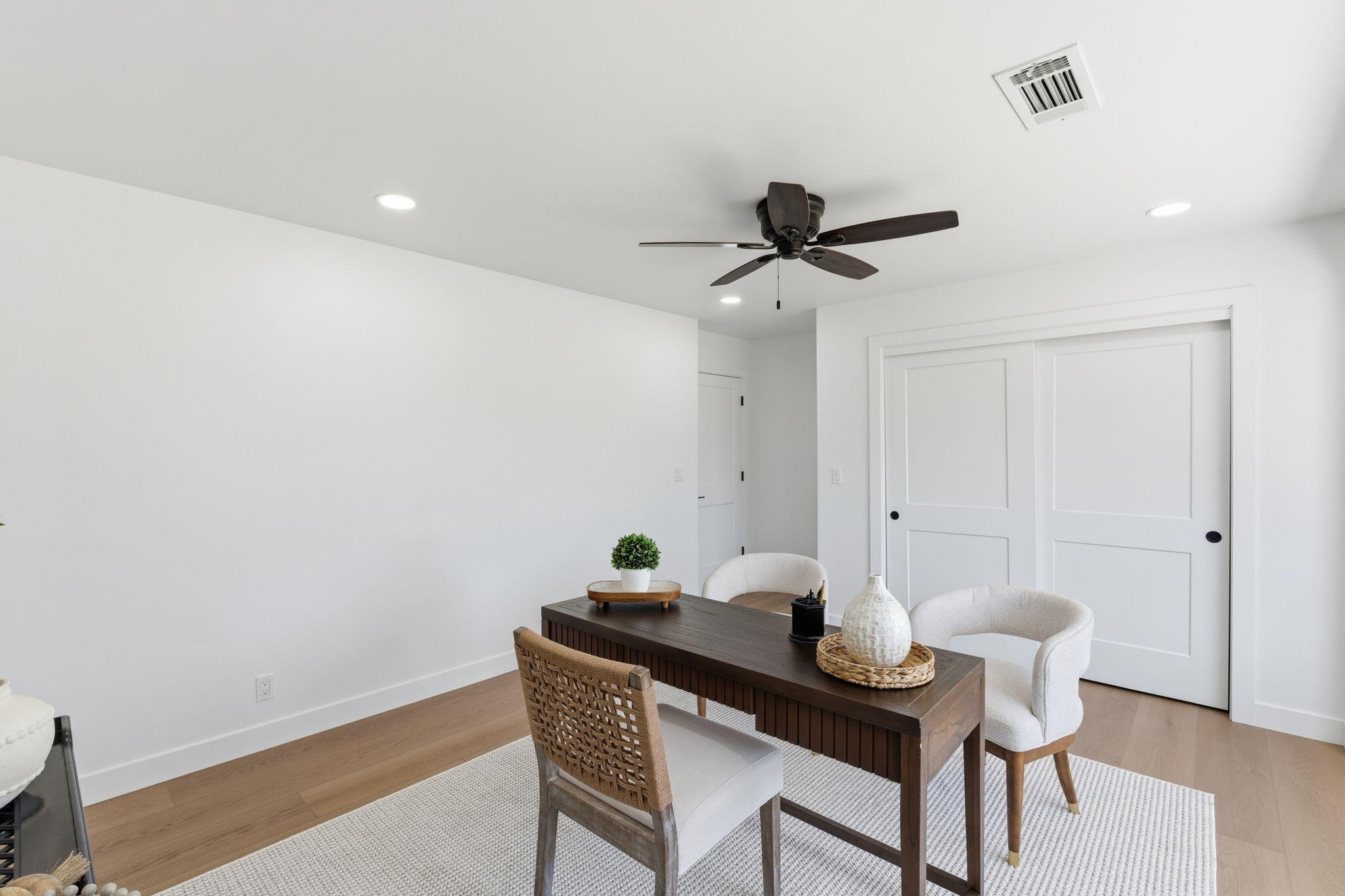 1023 N Euclid Ave, Dinuba, CA 93618