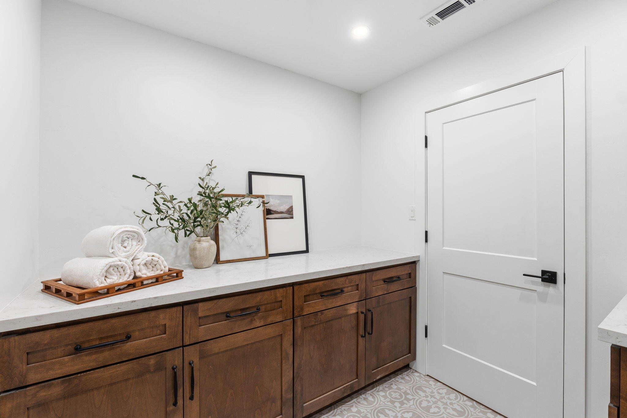1023 N Euclid Ave, Dinuba, CA 93618