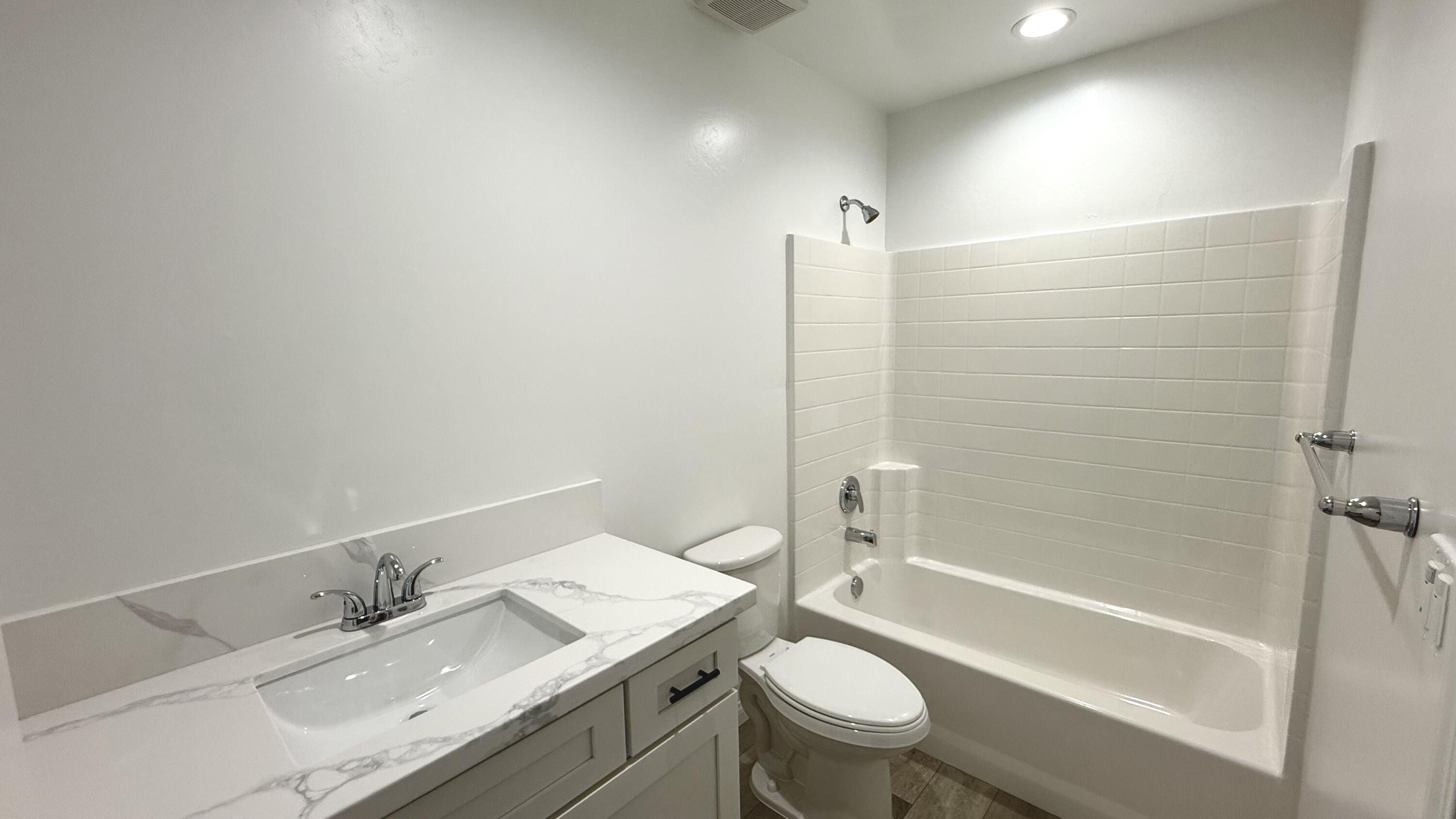 23078 Lawson Ave, Strathmore, CA 93267