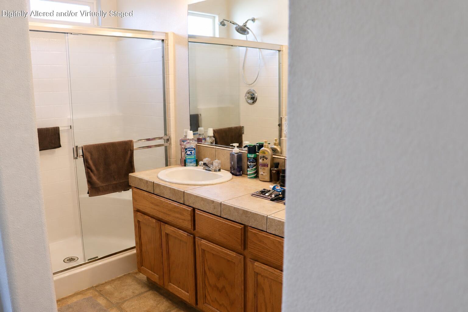 2052 W Orange Ave, Porterville, CA 93257