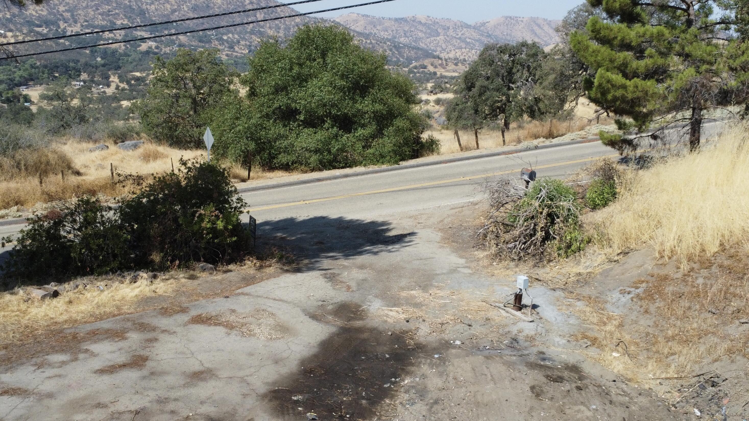 38938 Pepperweed Rd, Yokuts Valley, CA 93675