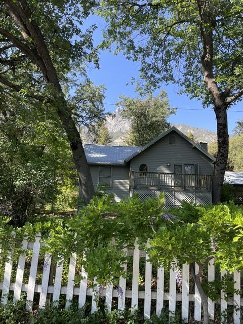 46967 Blue Ridge Dr, Springville, CA 93265