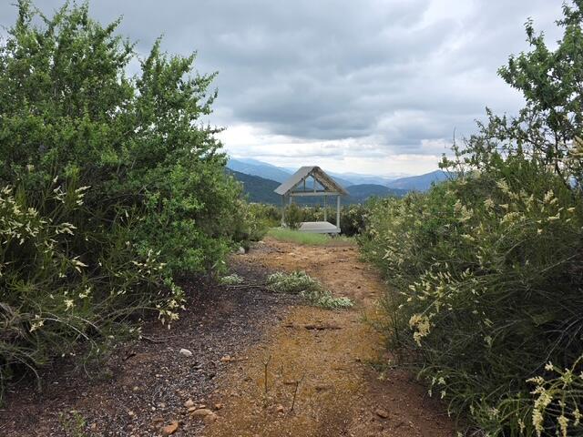 46967 Blue Ridge Dr, Springville, CA 93265