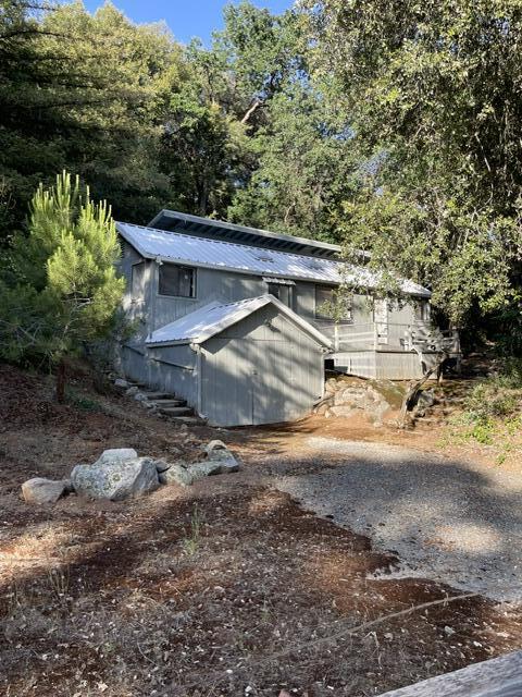 46967 Blue Ridge Dr, Springville, CA 93265