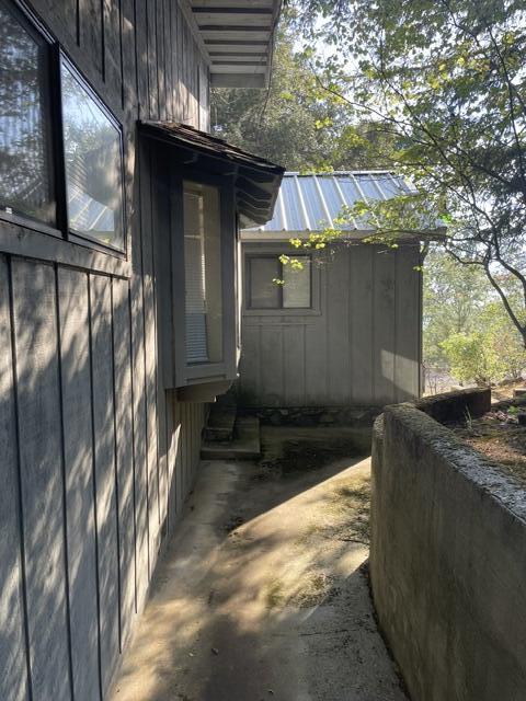 45999 Blue Ridge Dr, Springville, CA 93265
