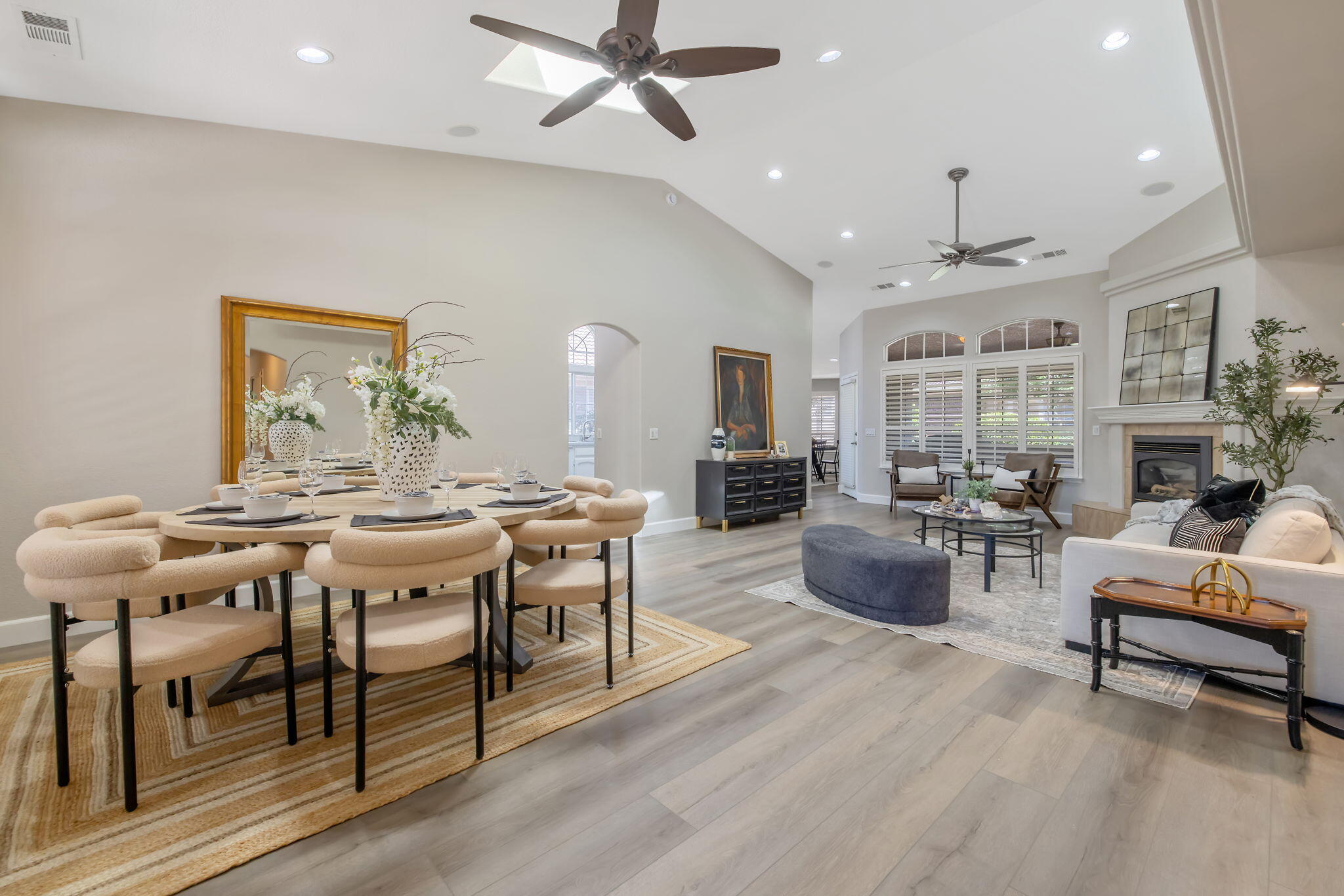 2469 Presidential Dr, Tulare, CA 93274