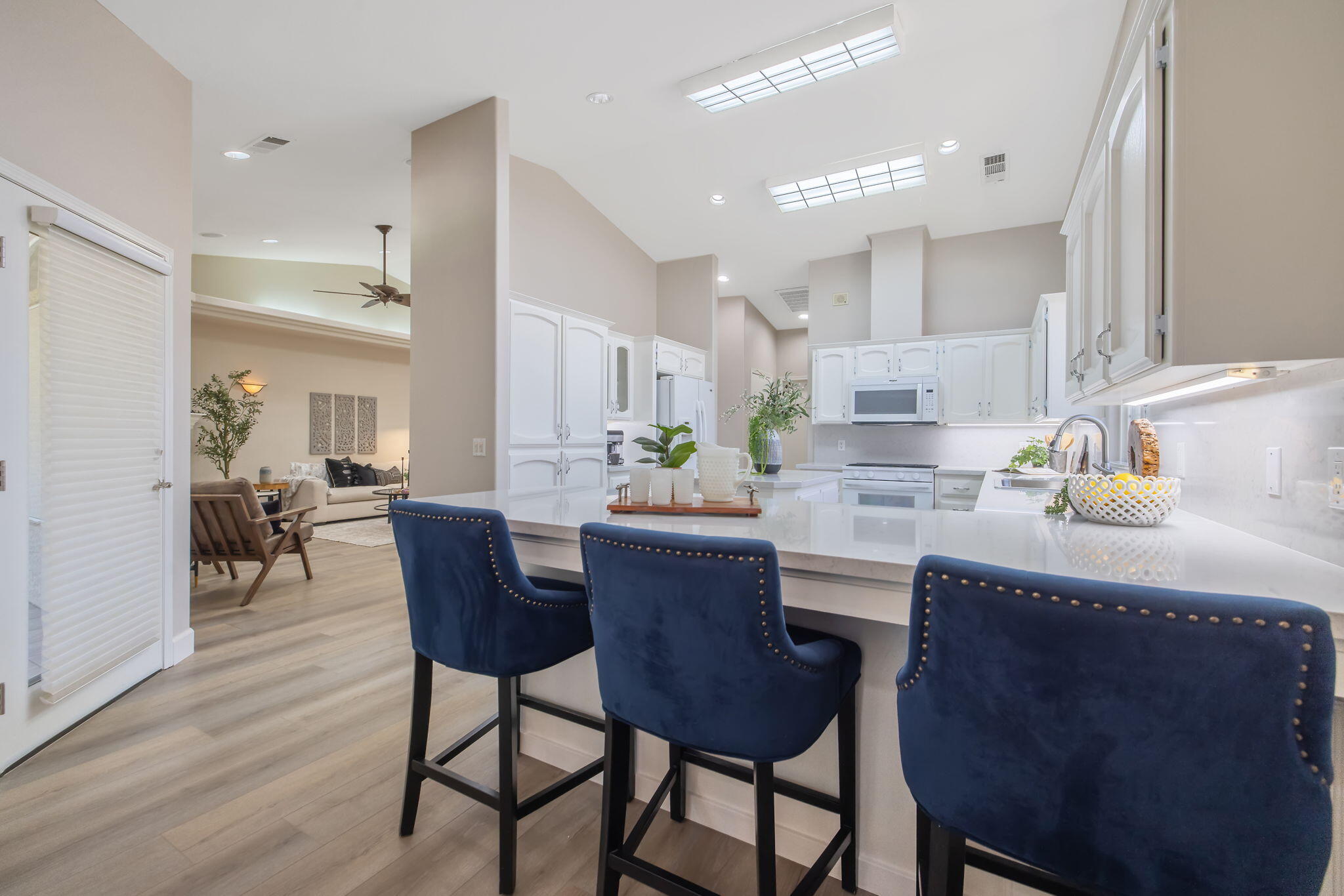 2469 Presidential Dr, Tulare, CA 93274