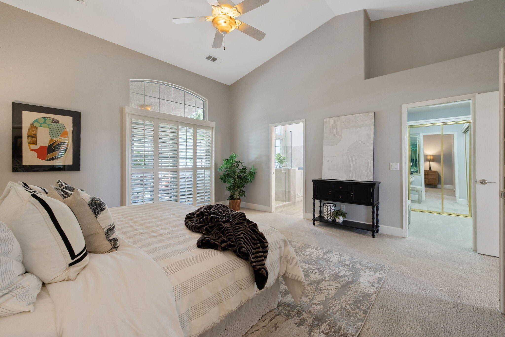 2469 Presidential Dr, Tulare, CA 93274
