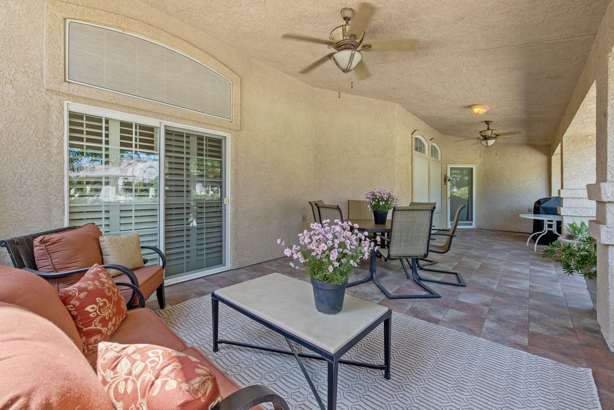 2469 Presidential Dr, Tulare, CA 93274