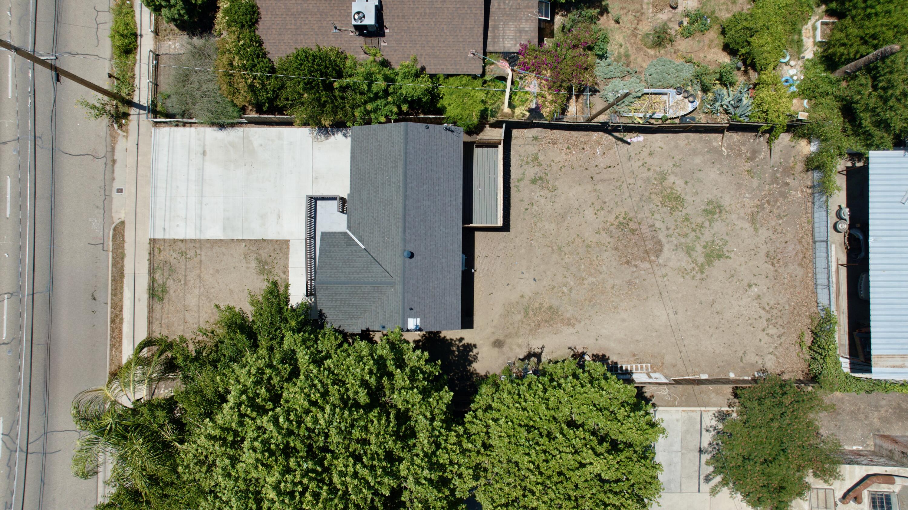 1012 E Mineral King Ave, Visalia, CA 93292