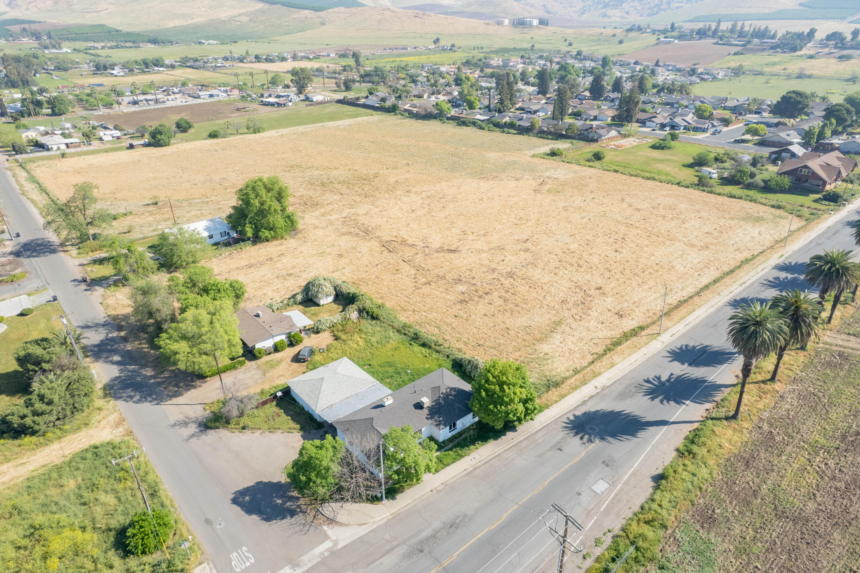 612 E Morton Ave, Porterville, CA 93257