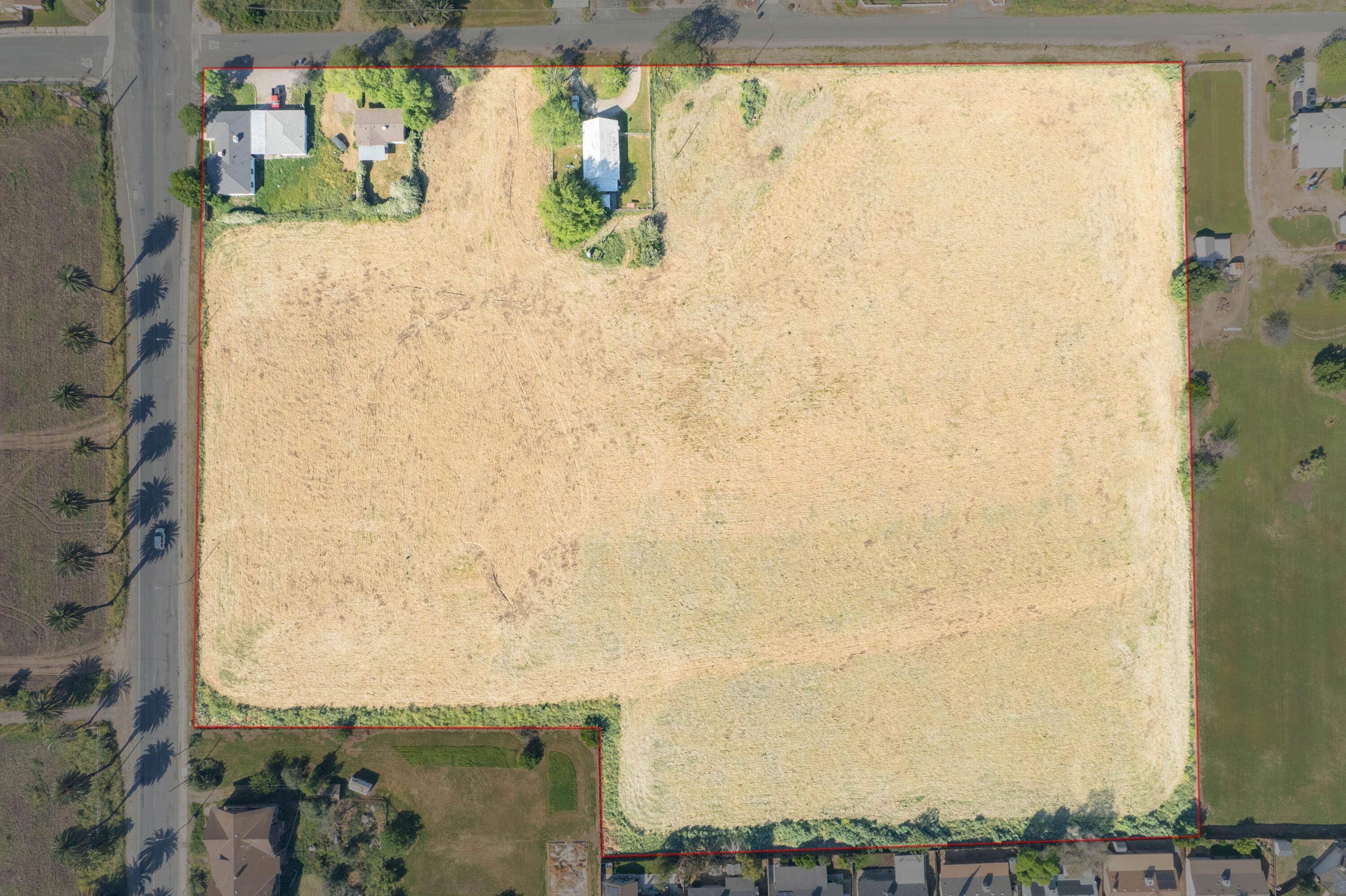 612 E Morton Ave, Porterville, CA 93257