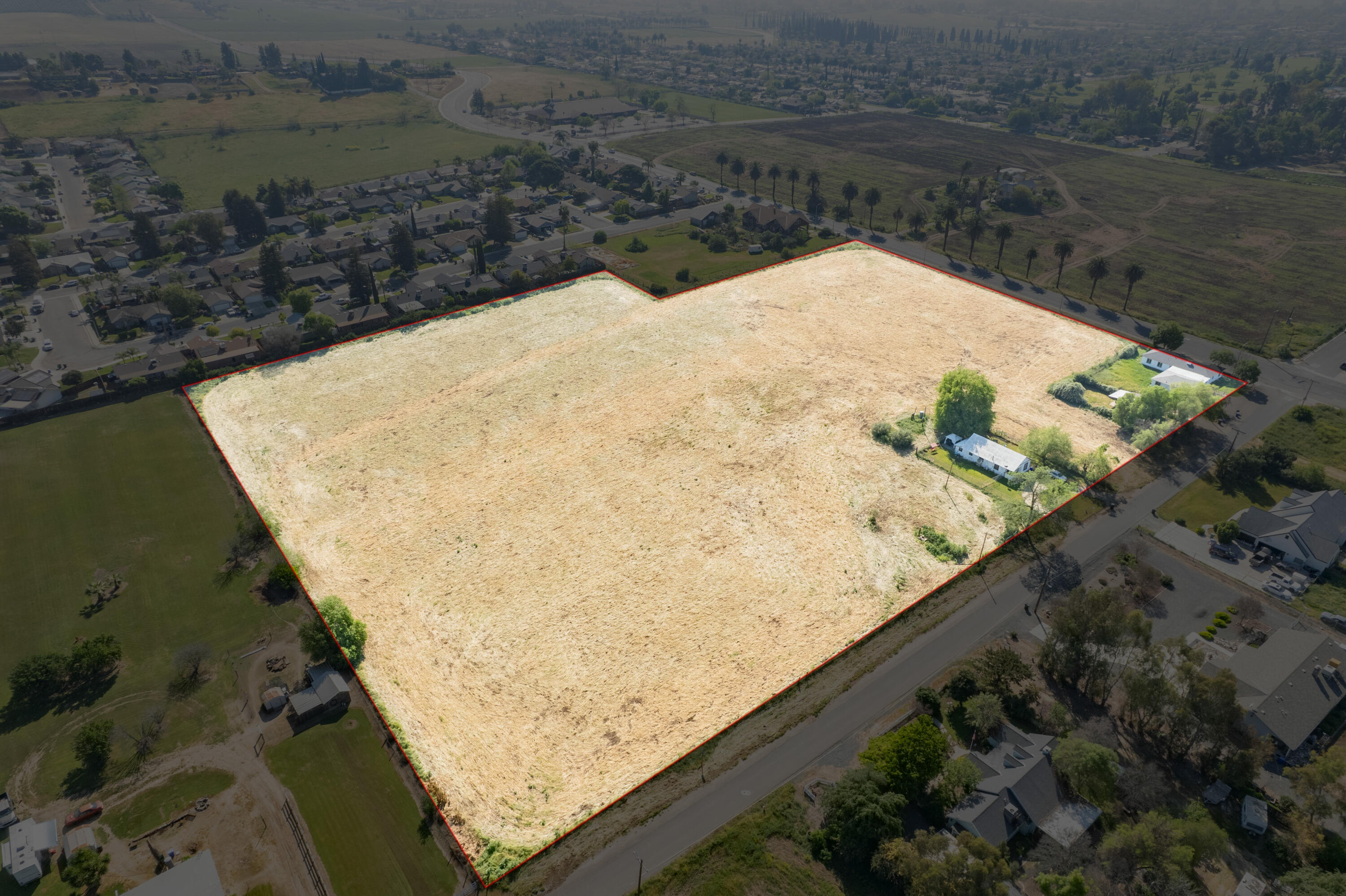 612 E Morton Ave, Porterville, CA 93257
