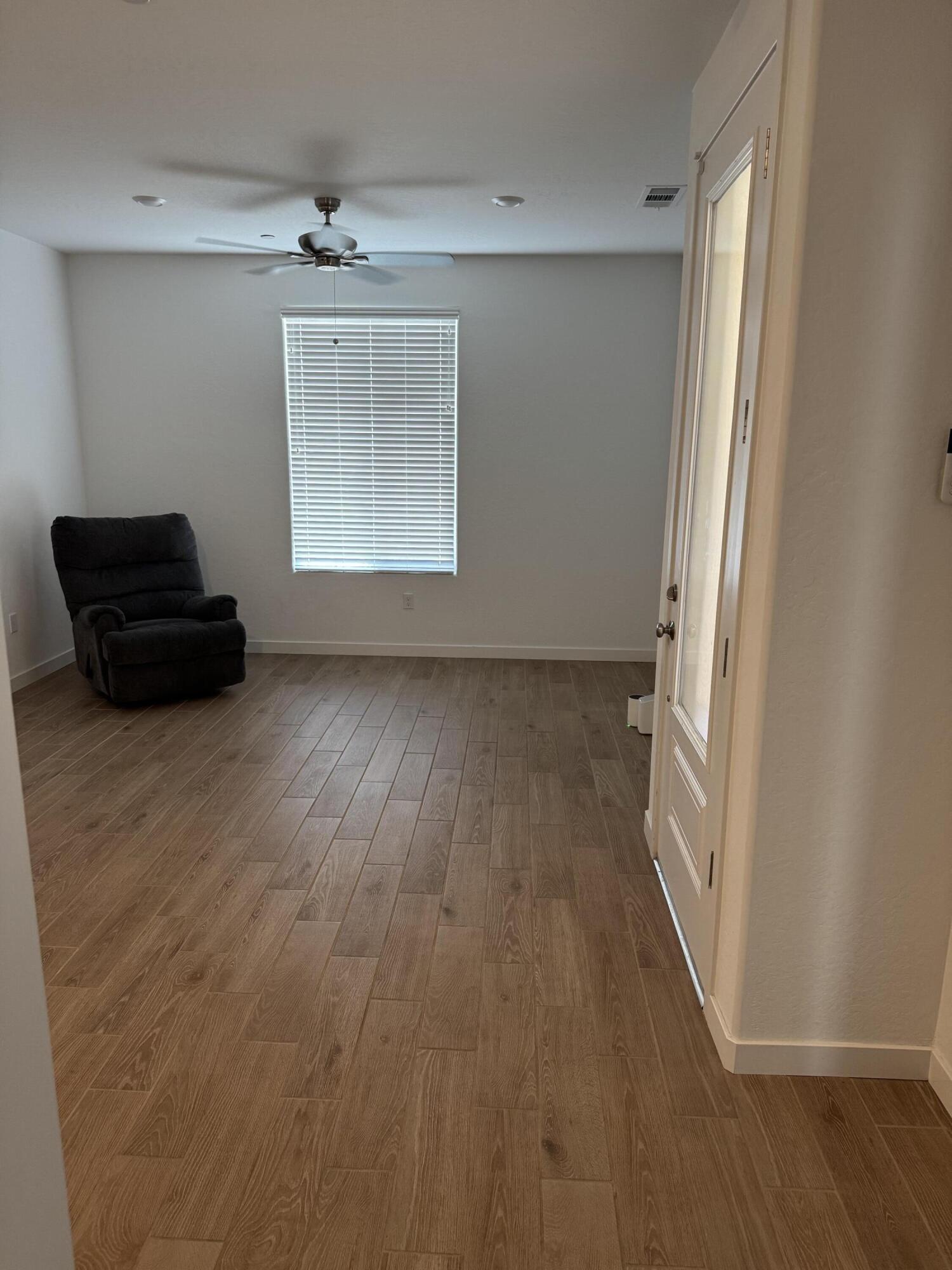 1348 S Palm St, Visalia, CA 93292