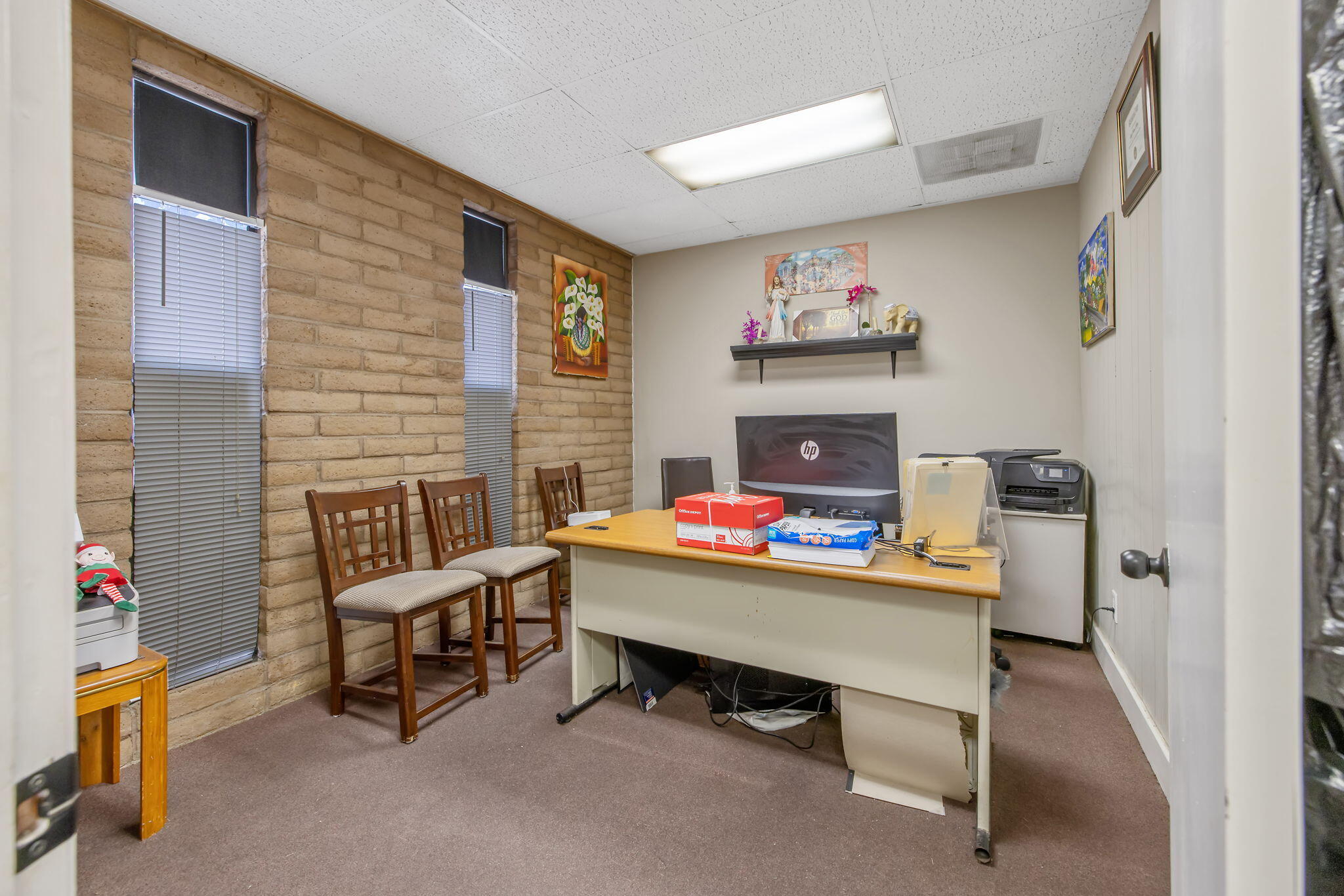 210 N Floral St, Visalia, CA 93291