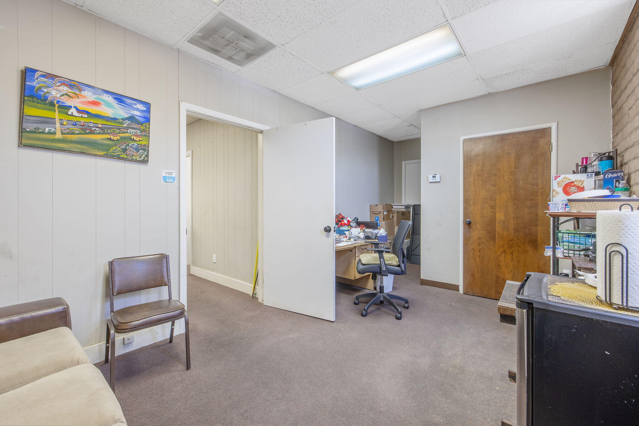 210 N Floral St, Visalia, CA 93291
