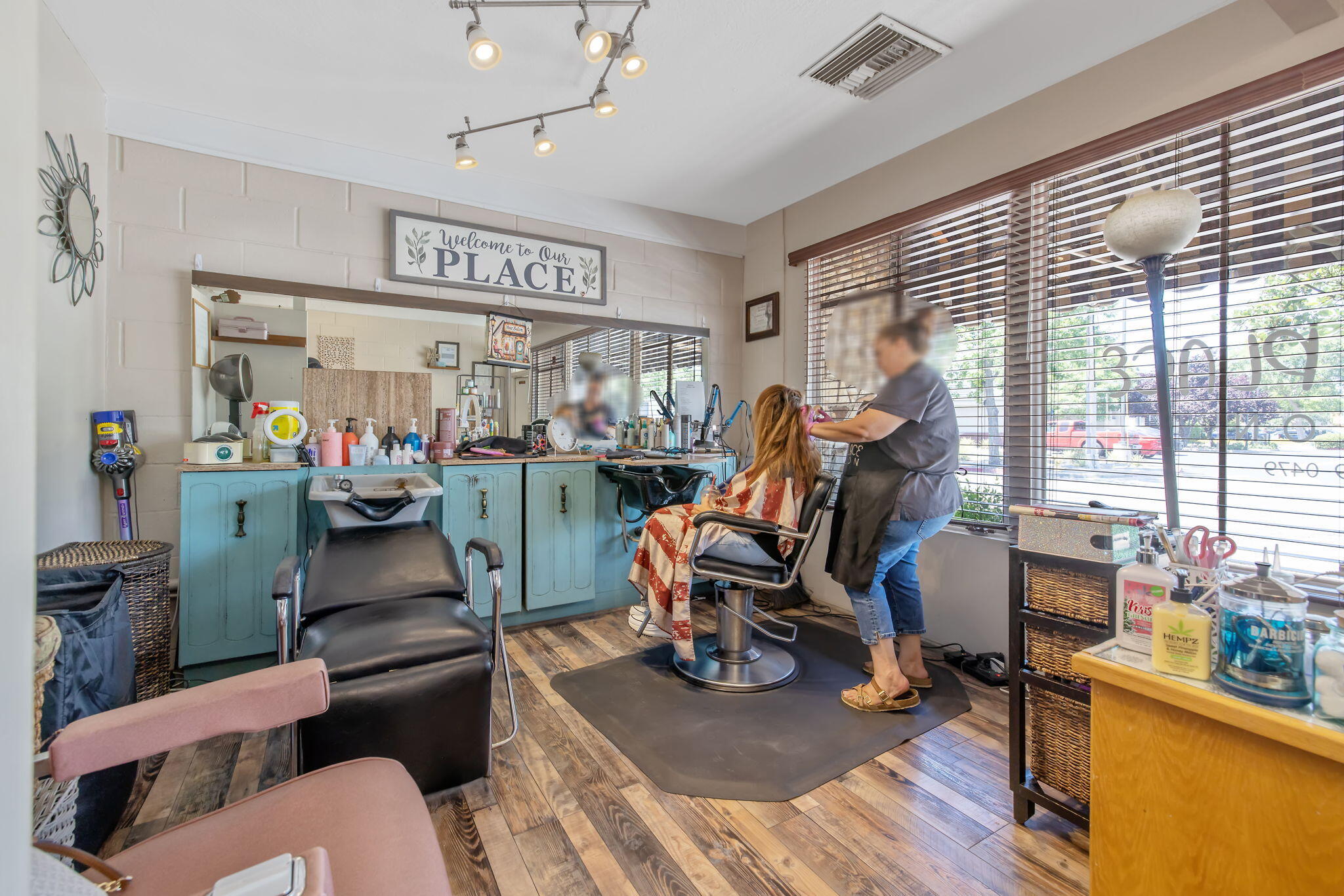 210 N Floral St, Visalia, CA 93291